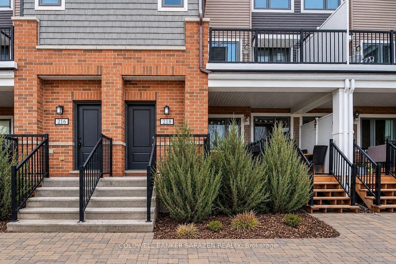 218 Pilot Private, Kanata — Condo Town for sale, photo 1