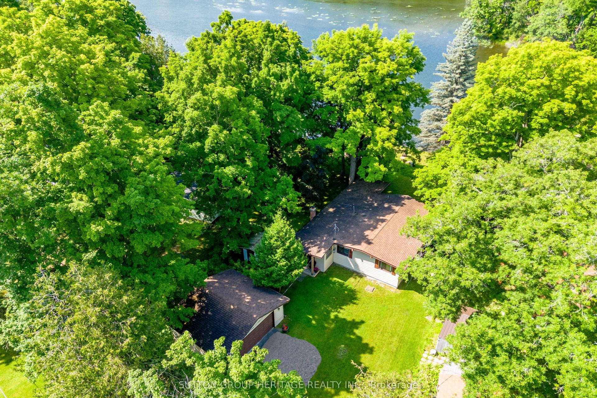 142 Cedar Shores Drive — photo 1
