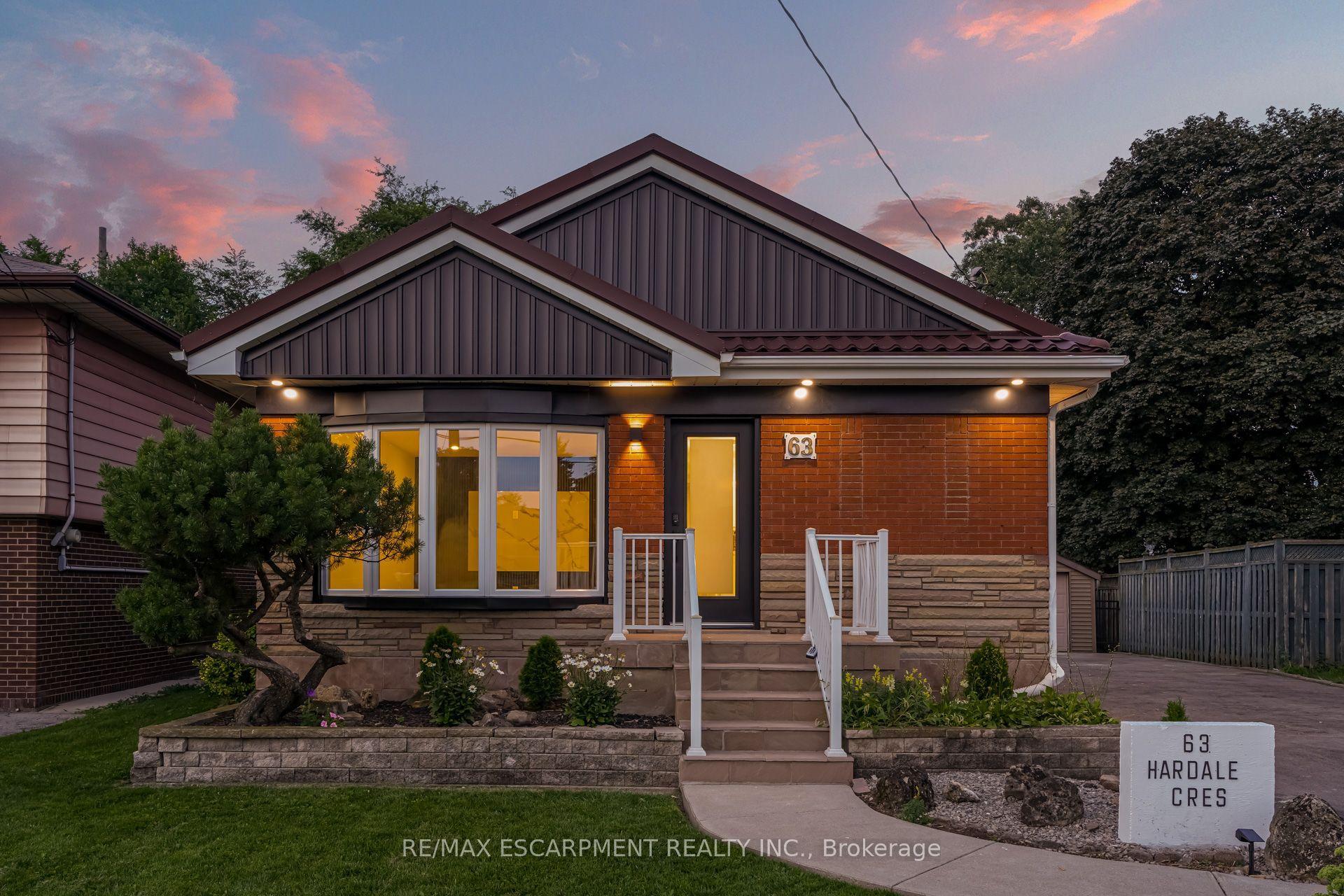63 Hardale Crescent, Hamilton — Detached for sale, photo 1