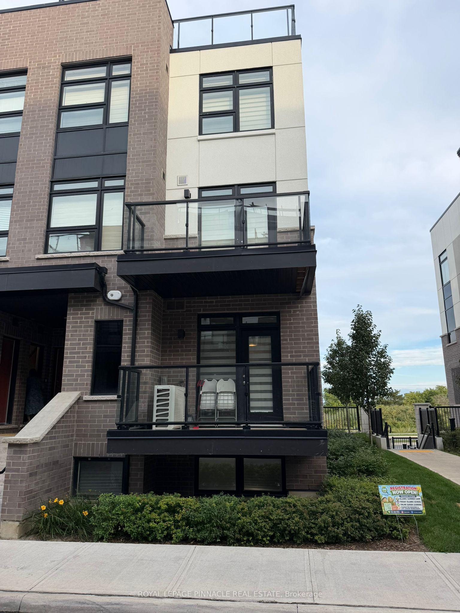 1581 Rose Way 123 #123, Milton — Condo Town for lease, photo 1