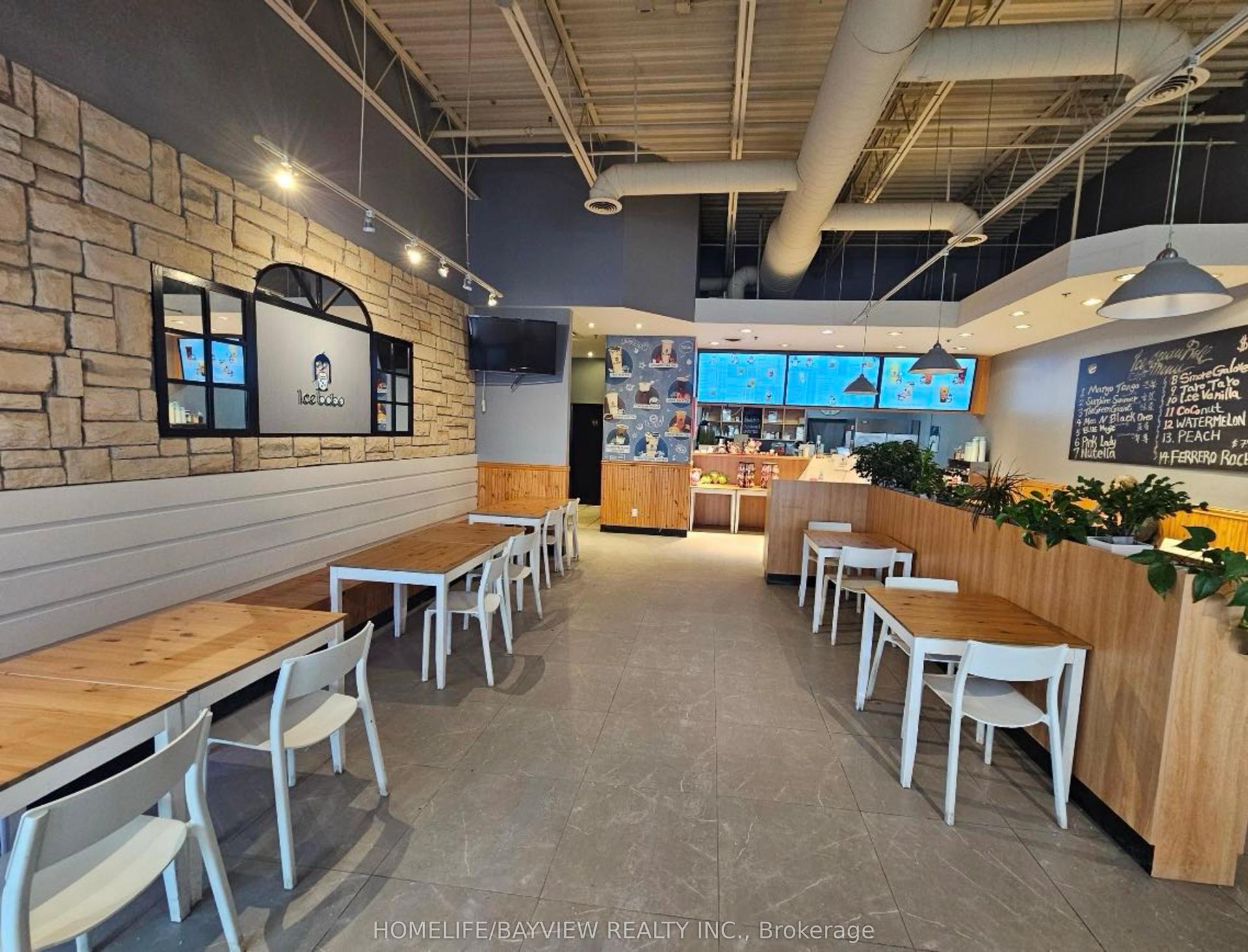 16655 Yonge Street 21 #21 — photo 1