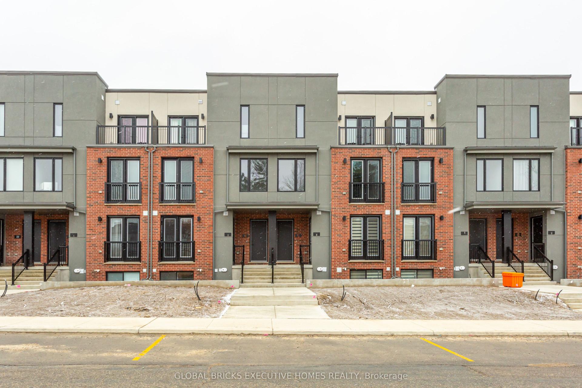 99 Rogers Street 13 #13, Waterloo — Condo Town for lease, photo 1