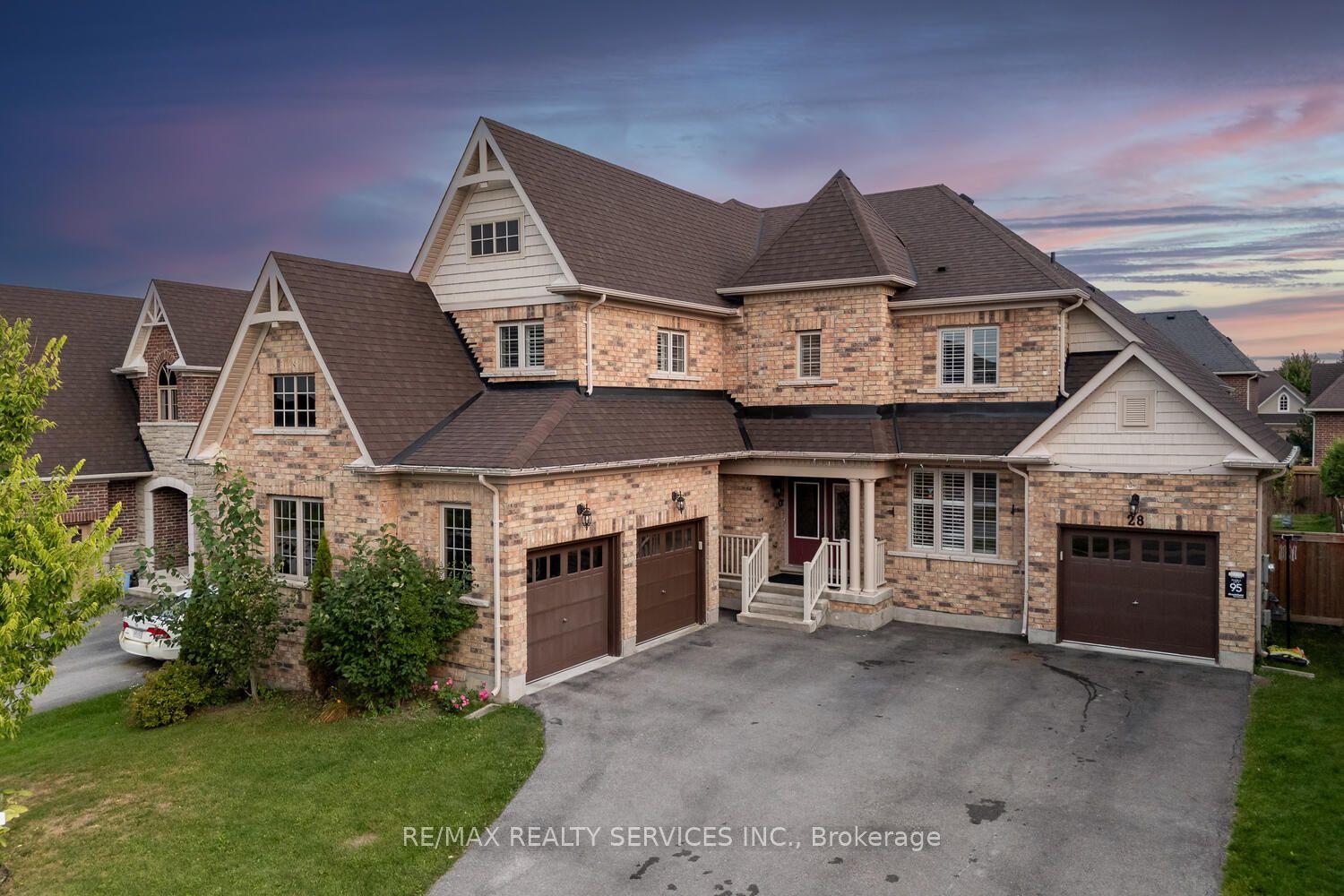 28 Stonegate Avenue — photo 1