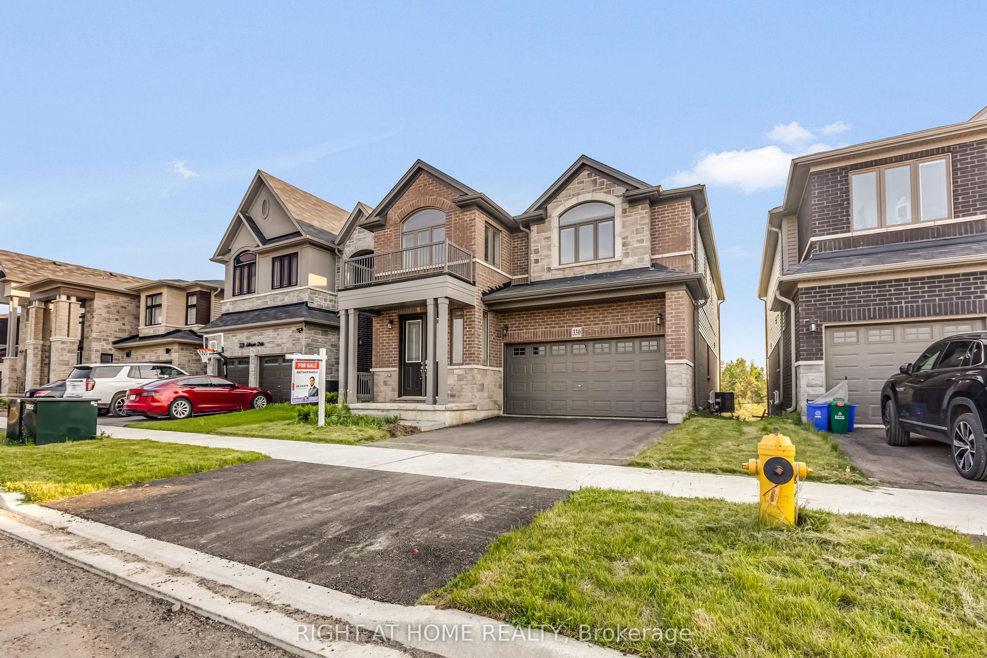 330 Gillespie Drive, Brantford — Detached for lease, photo 1
