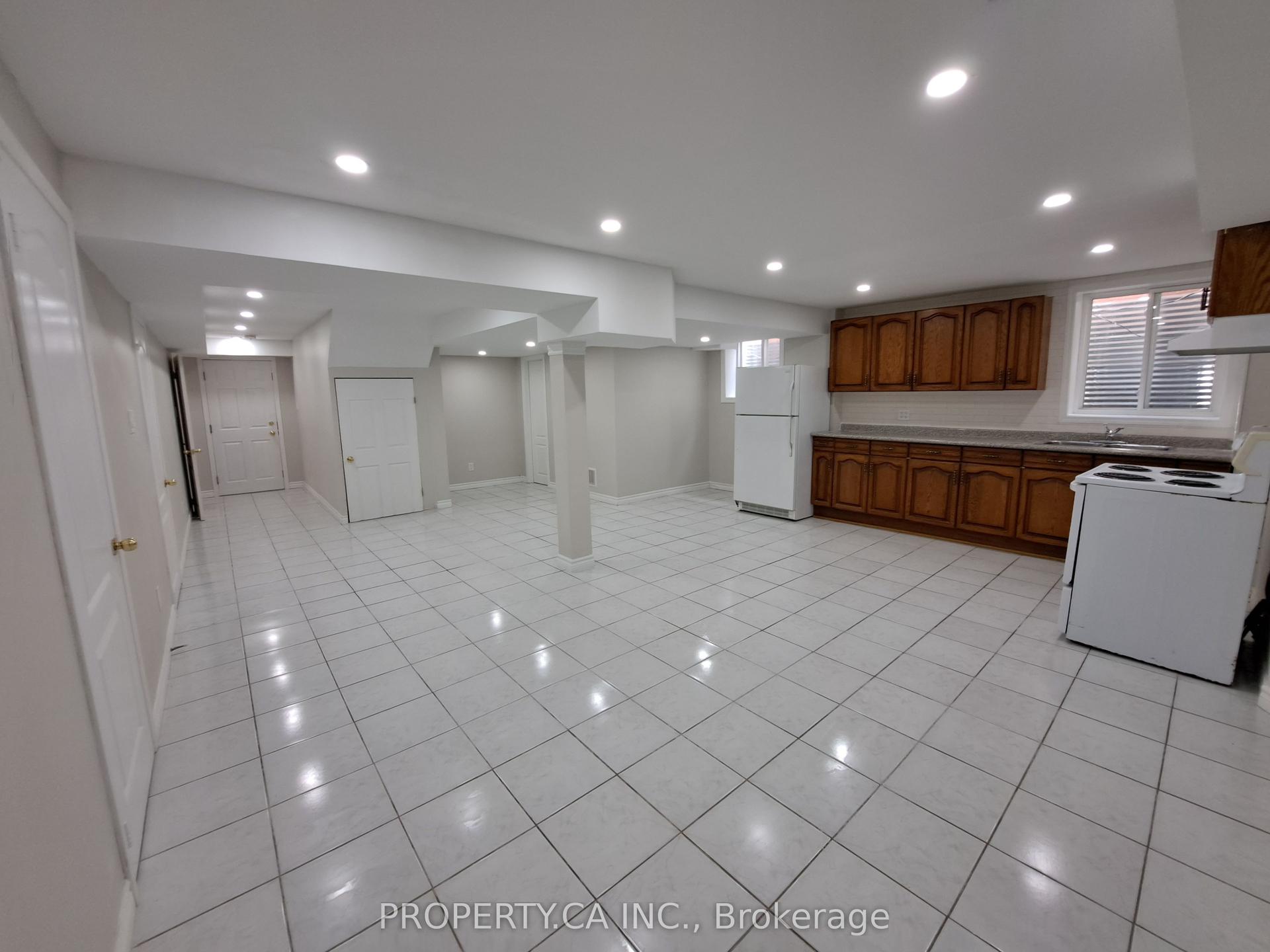 135 Sunny Meadow Boulevard Bsmt #Bsmt, Brampton — Detached for lease, photo 1