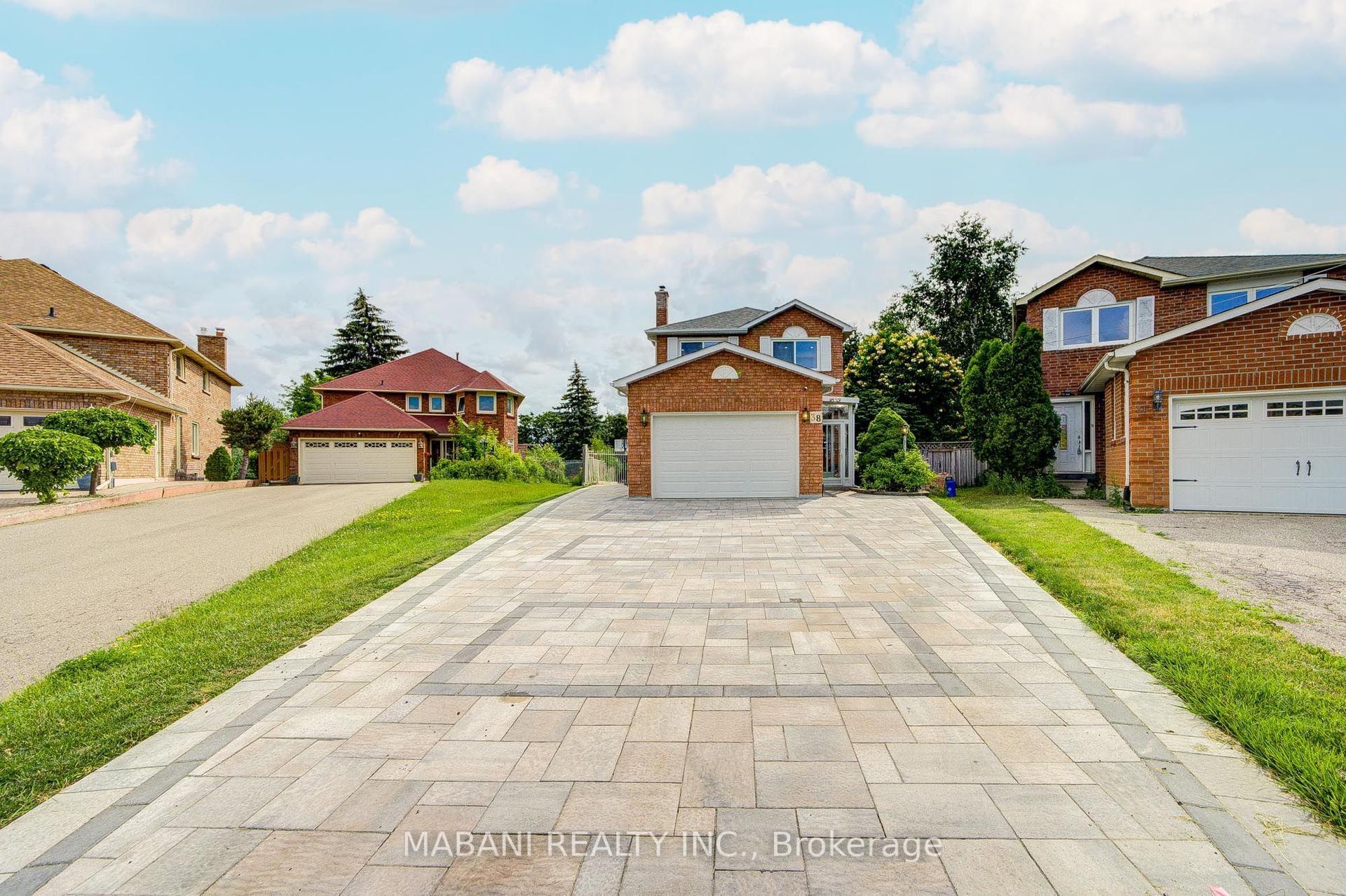 38 Marchwood Crescent, Richmond Hill — Detached for sale, photo 1