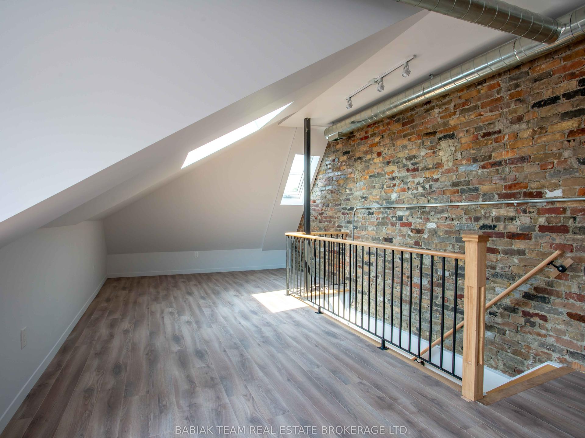 185 Jane Street 3 #3, Toronto — Detached for lease, photo 1