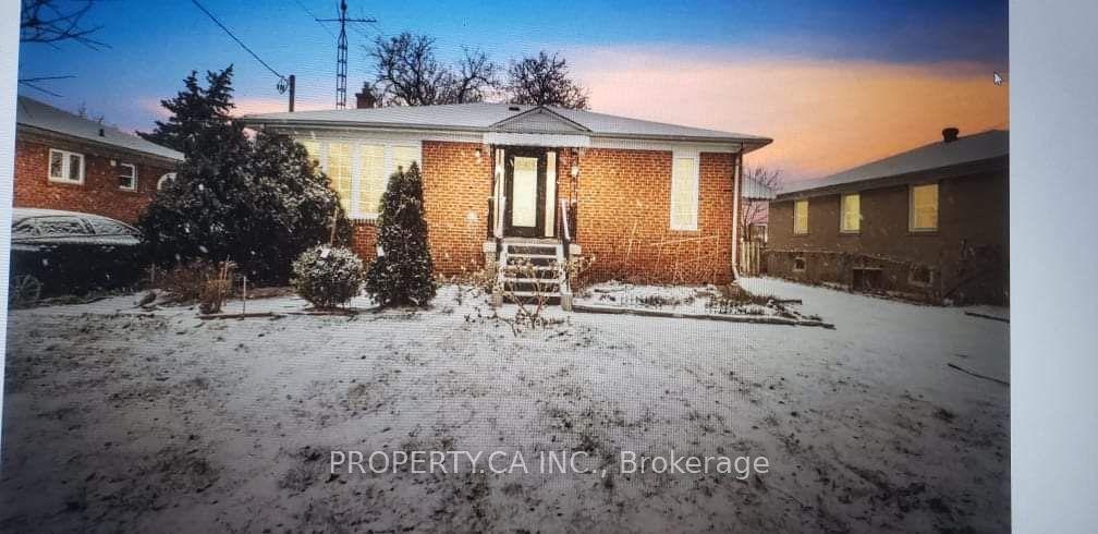107 Galloway Road, Toronto — Detached for lease, photo 1