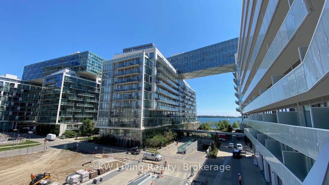 15 Queens Quay E 324 #324 — photo 1