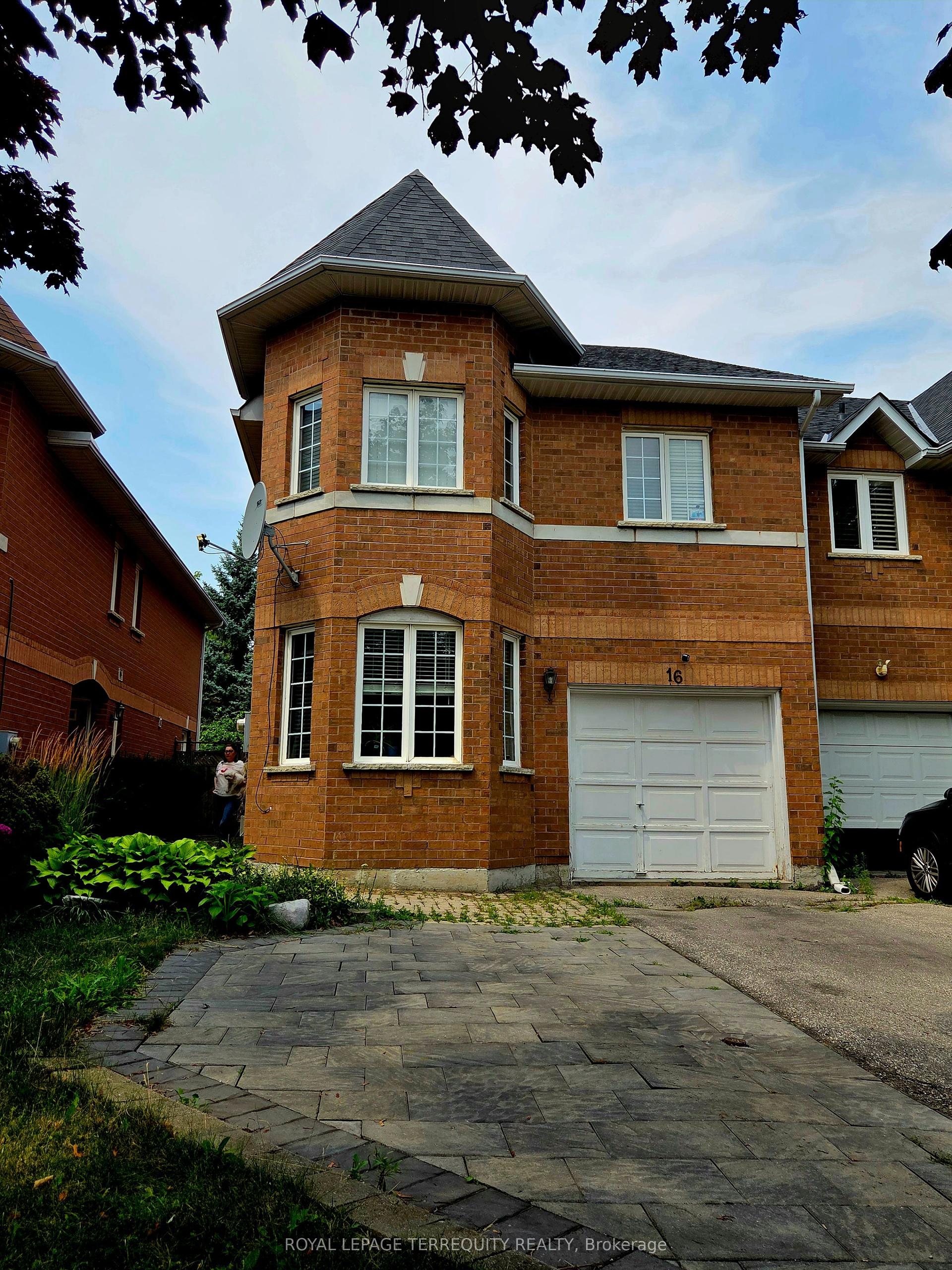 16 Royal Chapin Crescent Bsmt #Bsmt, Richmond Hill — Semi-Detached for lease, photo 1