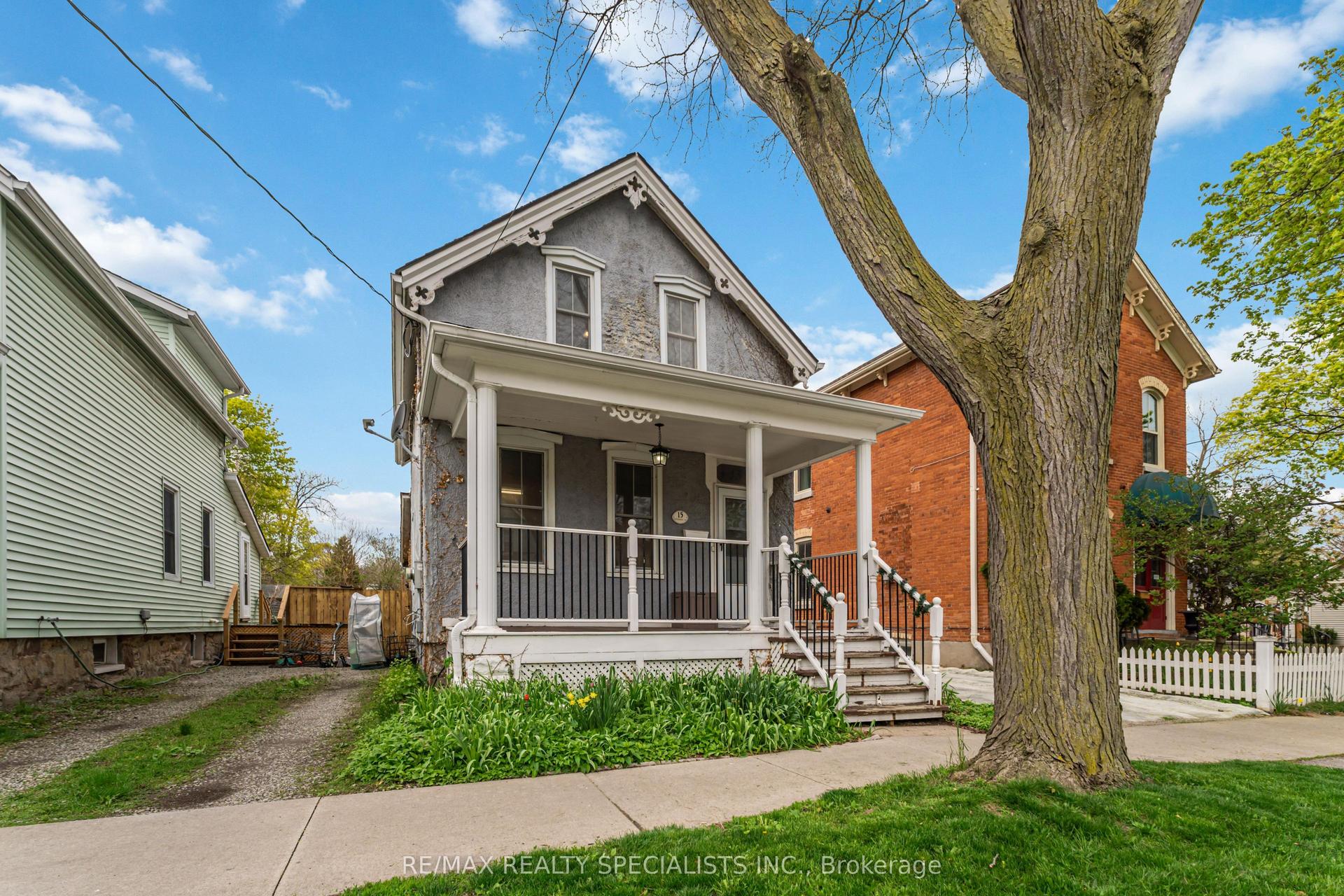 15 Catherine Street — photo 1
