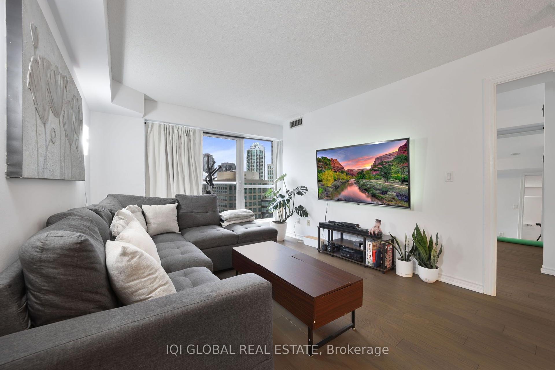 250 Wellington Street W 1133 #1133, Toronto — Condo for lease, photo 1