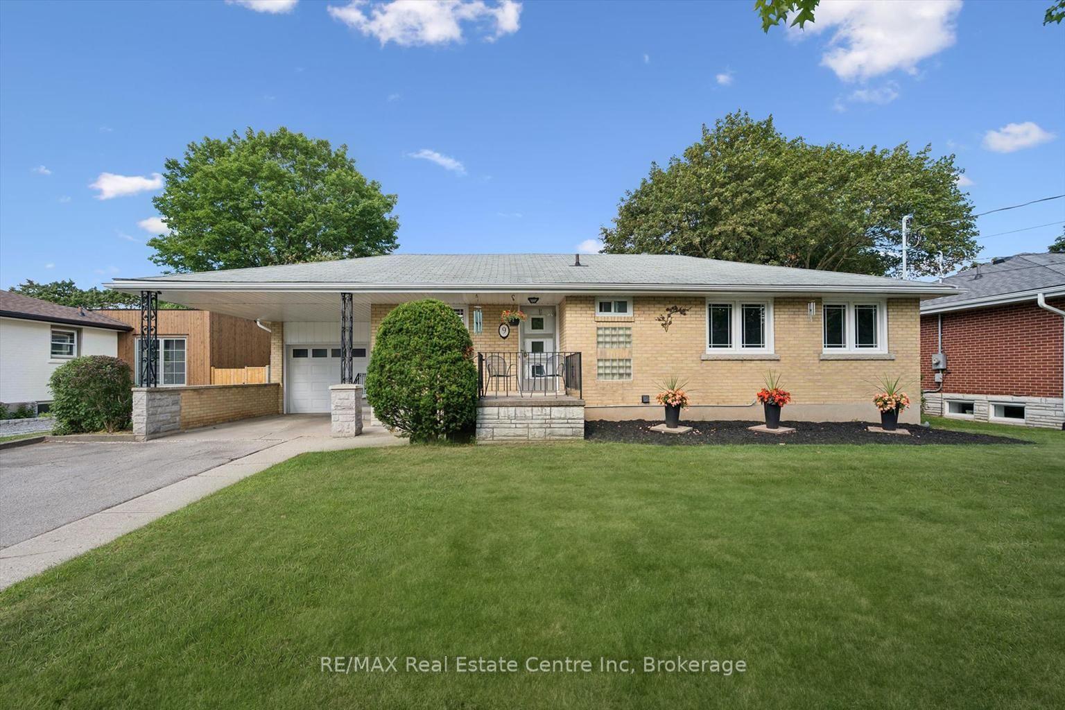 9 Hamel Avenue, Guelph — Detached for sale, photo 1