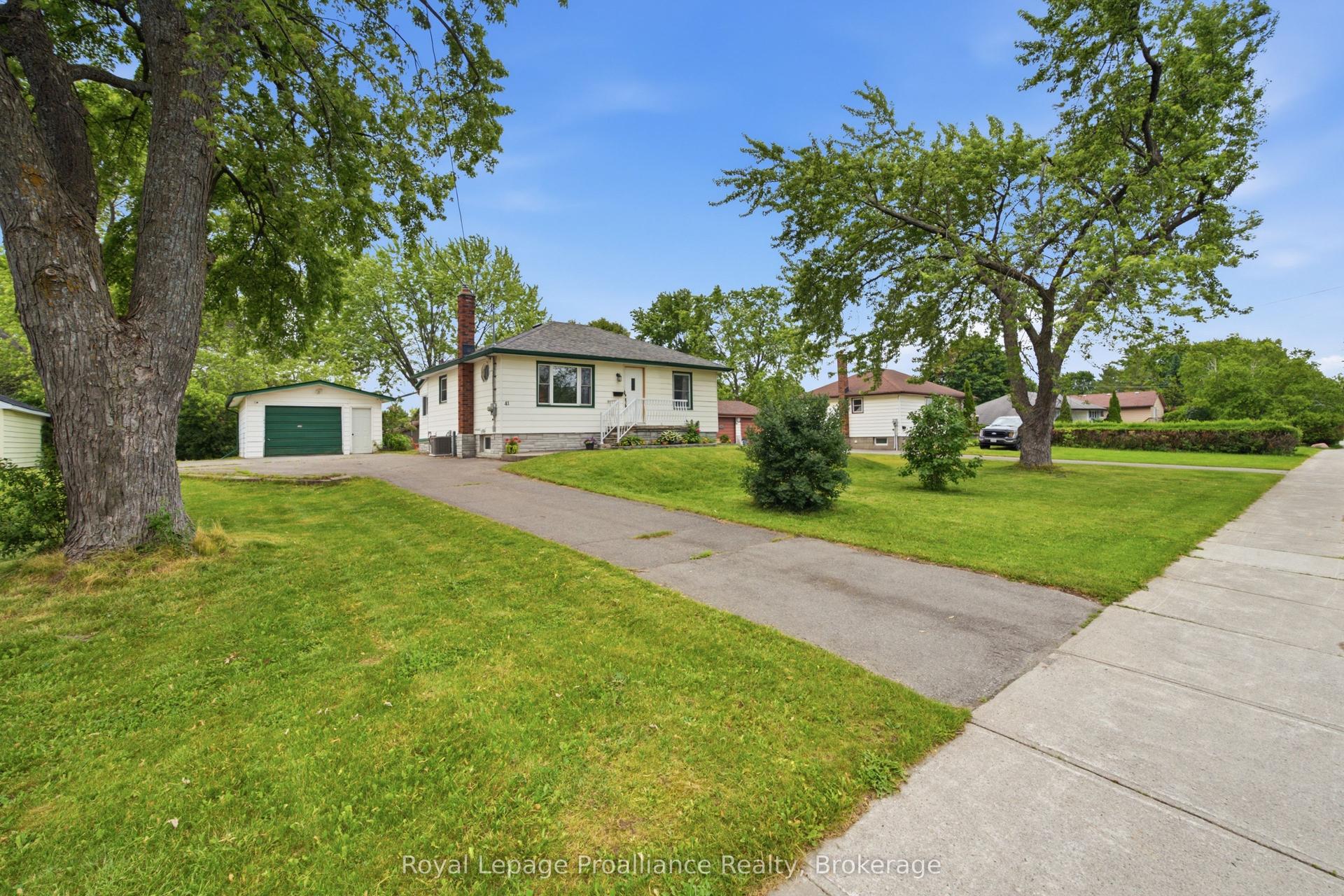 41 Tracey Street — photo 1