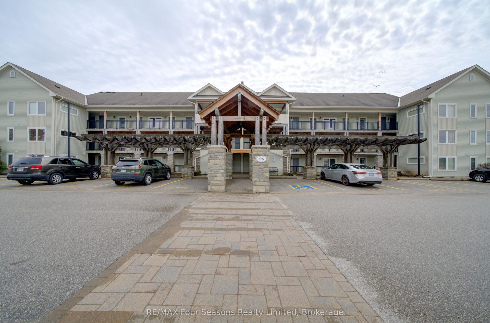 6 Brandy Lane Drive 105 #105, Collingwood — Condo for sale, photo 1