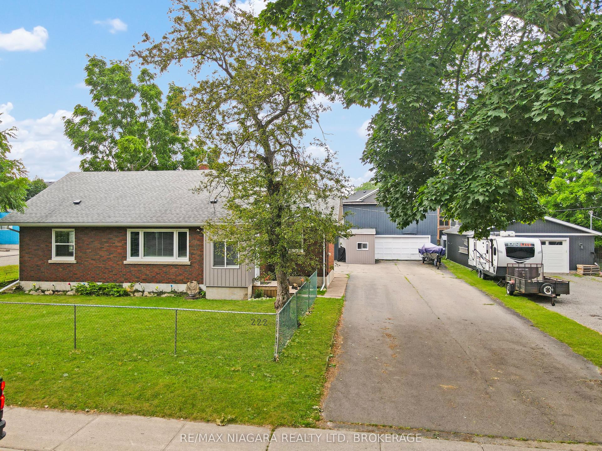 222 Ridgeway Road, Fort Erie — Detached for sale, photo 1