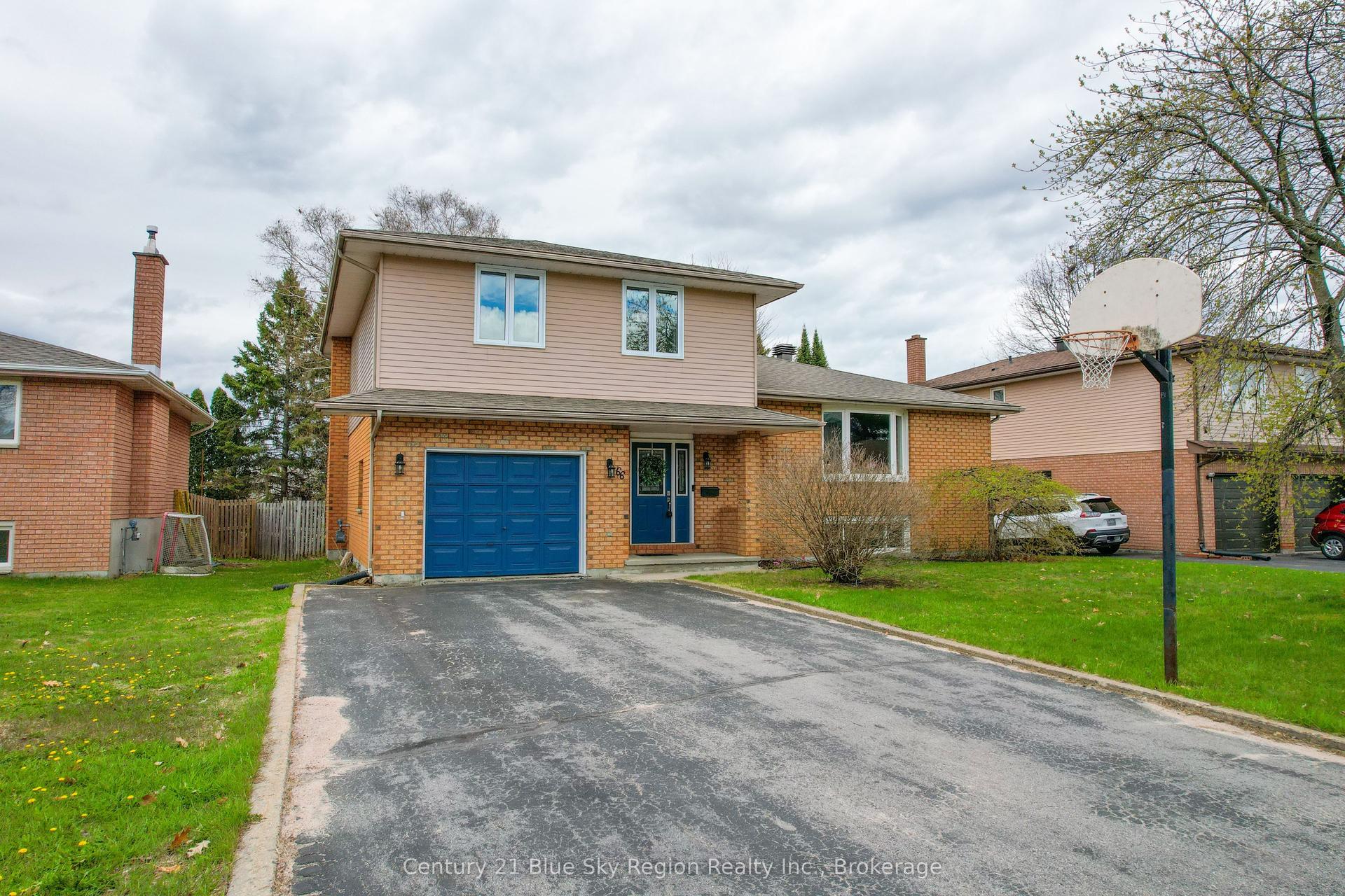 66 Veronica Drive — photo 1