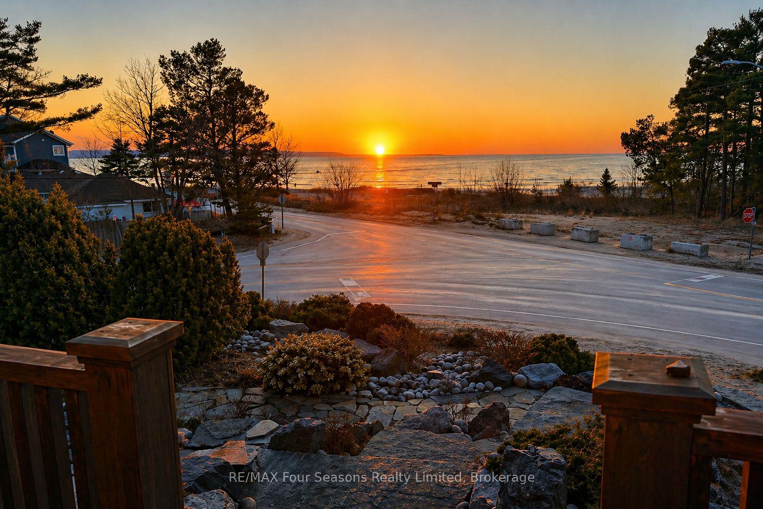 805 Eastdale Drive, Wasaga Beach — Detached for sale, photo 1