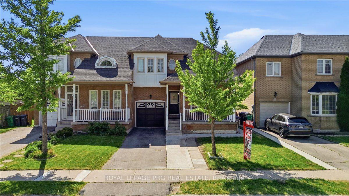 65 Giraffe Avenue — photo 1