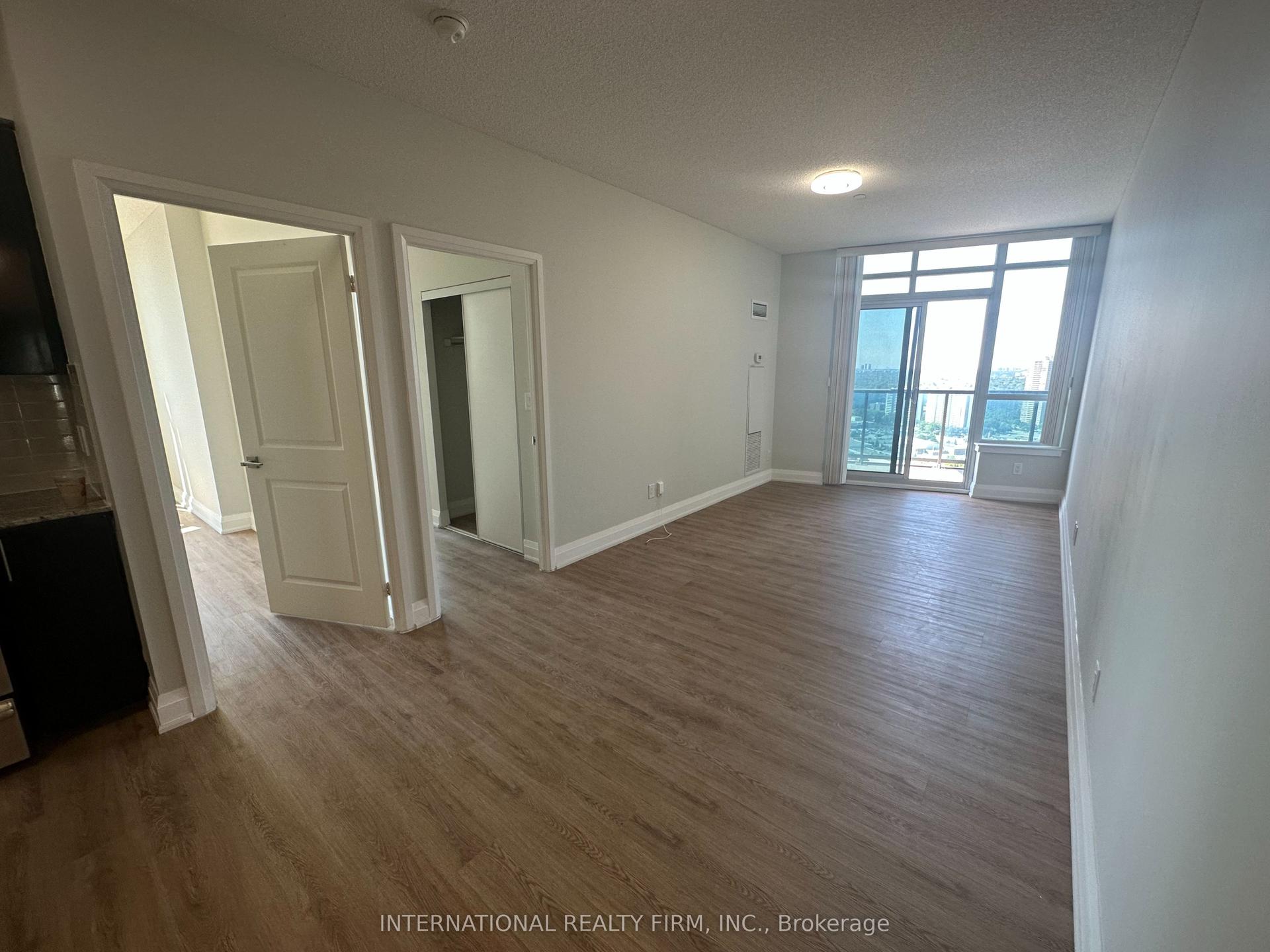 7171 Yonge Street 2815 #2815 — photo 1