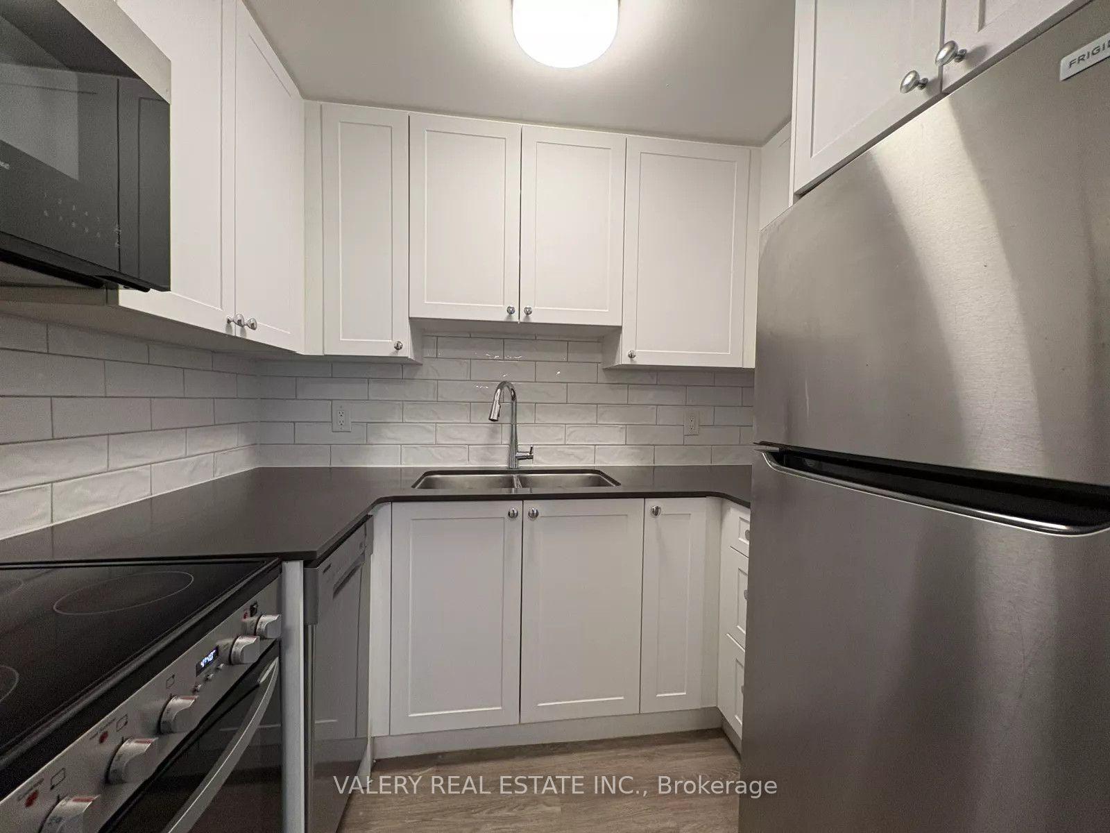 286 Chandler Drive 109 #109, Kitchener — Multiplex for lease, photo 1
