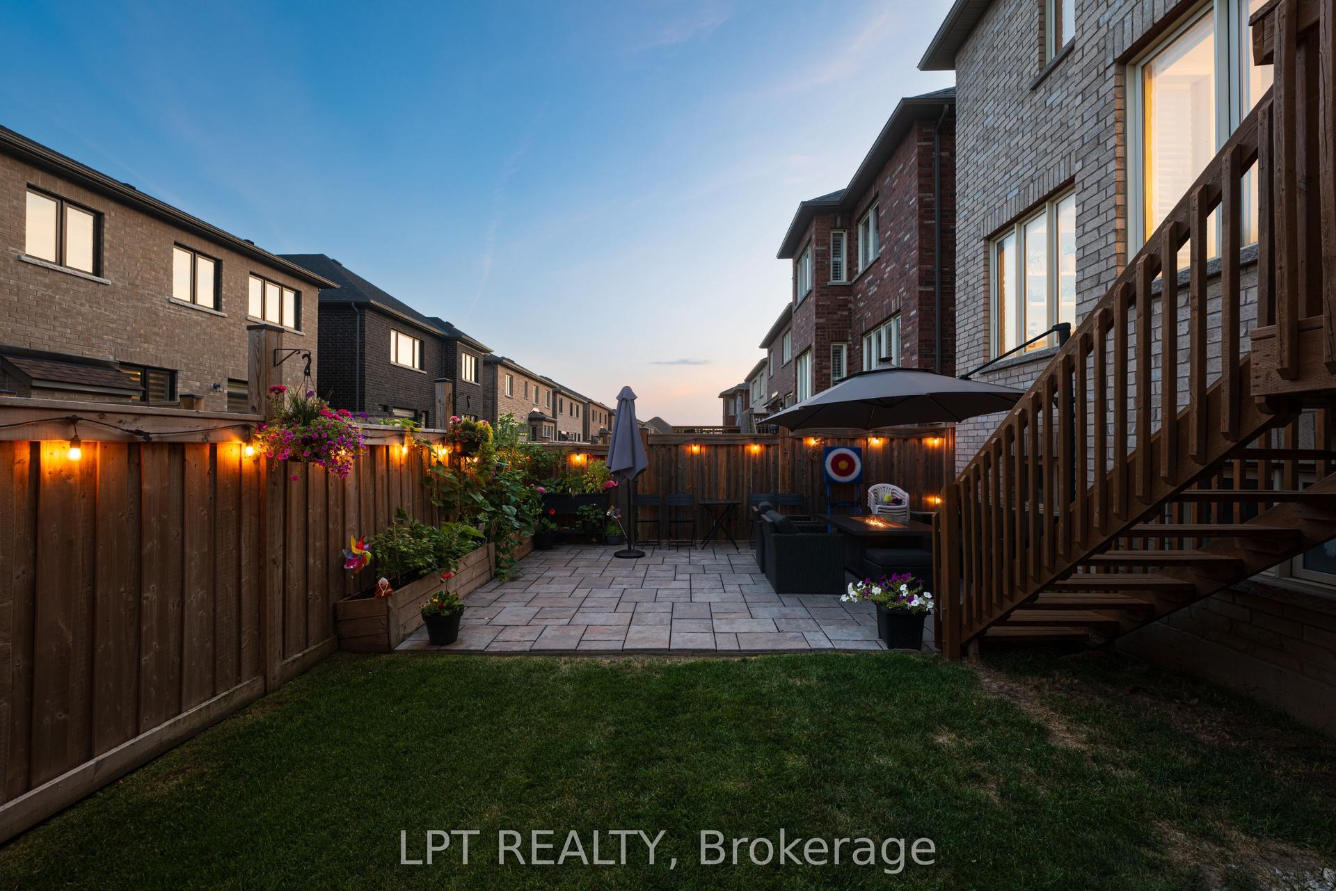 33 Mondial Crescent, East Gwillimbury — Detached for sale, photo 1