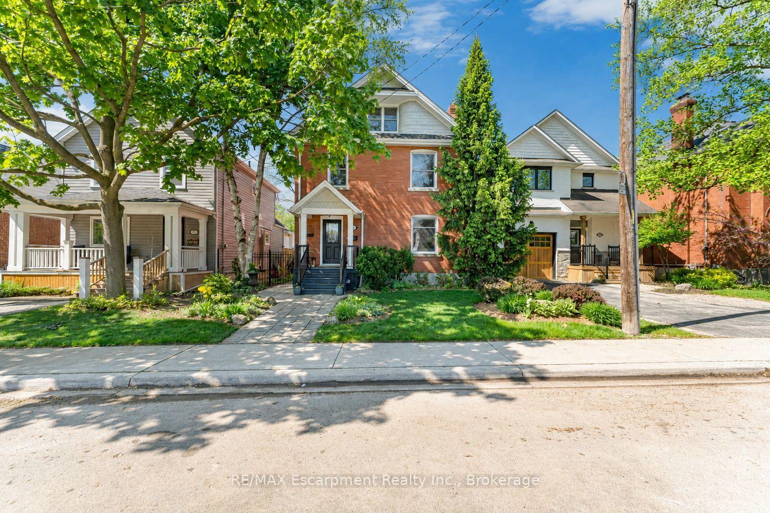 546 HURD Avenue — photo 1