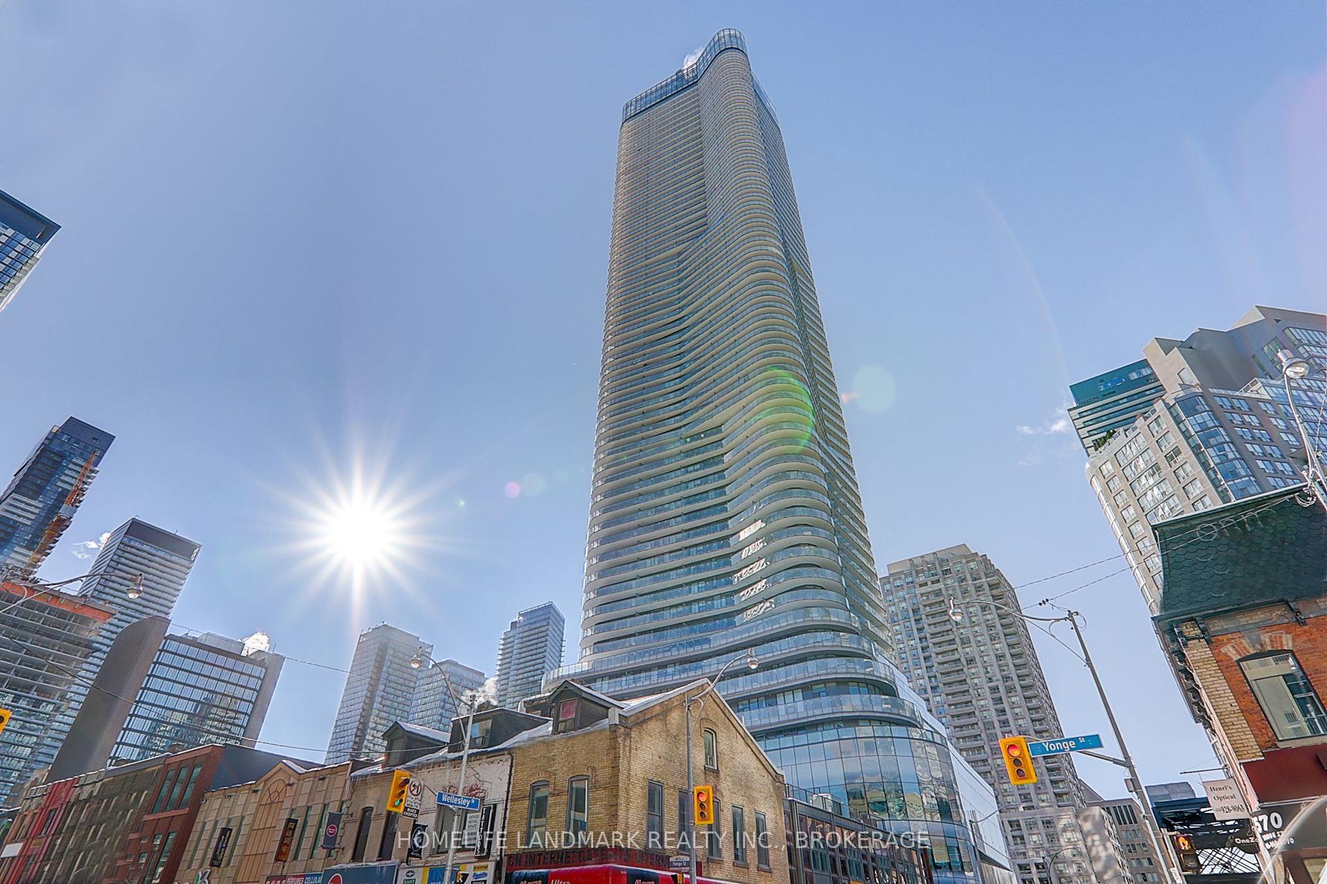 11 Wellesley Street 2911 #2911, Toronto — Condo for lease, photo 1