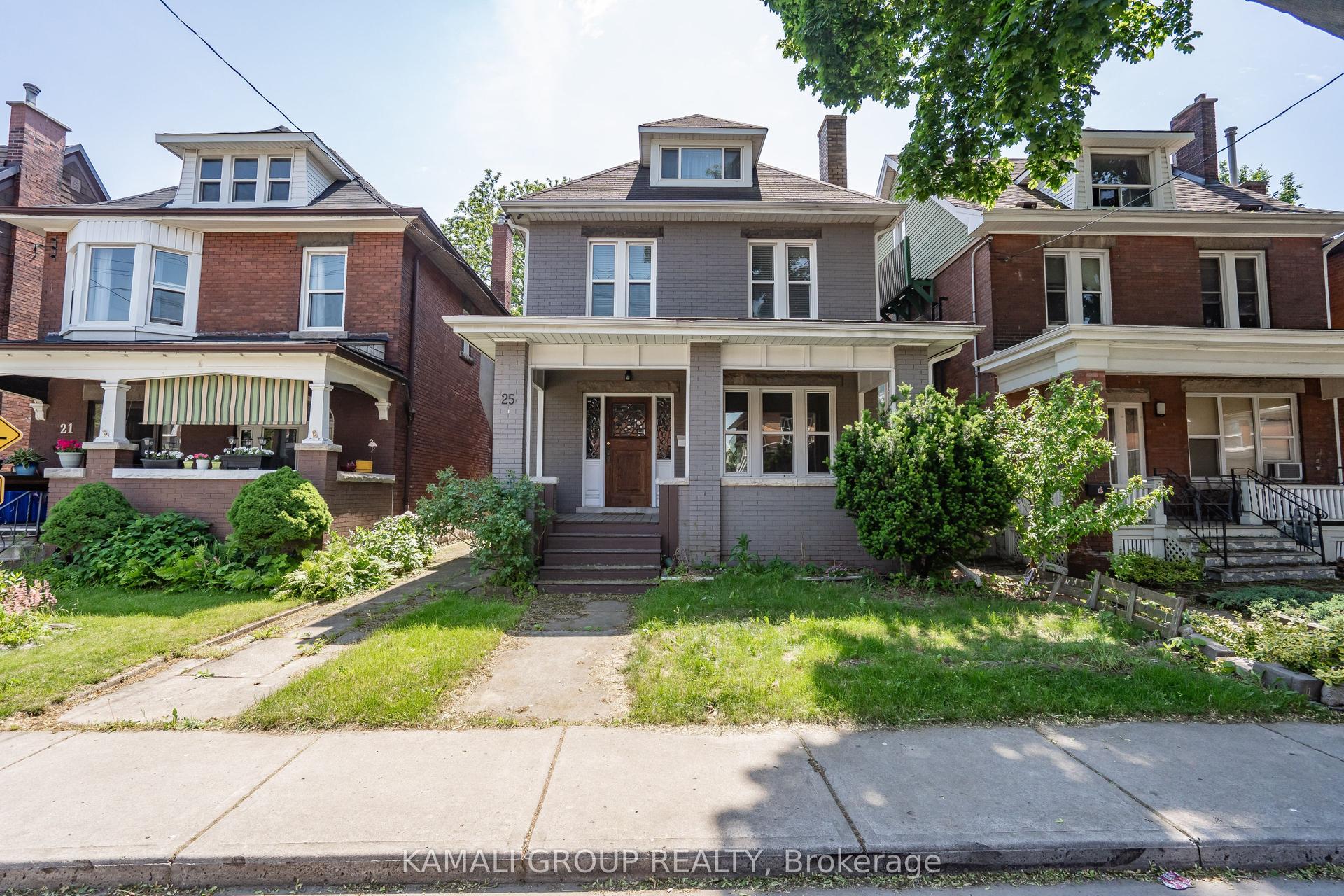 25 Spadina Avenue MAIN #MAIN — photo 1