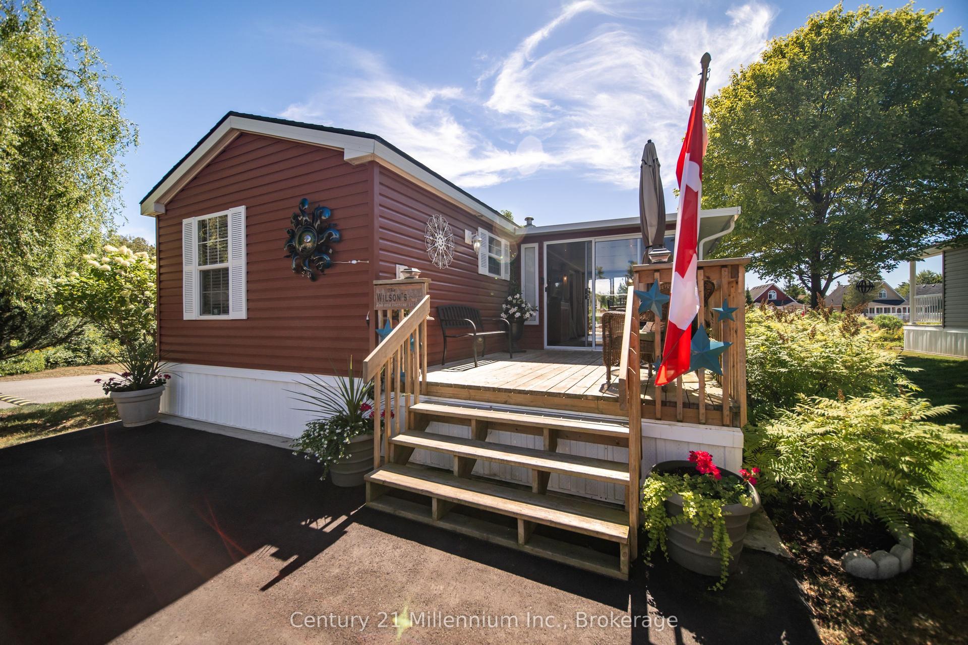 19 White Pines Trail, Wasaga Beach — Detached for sale, photo 1
