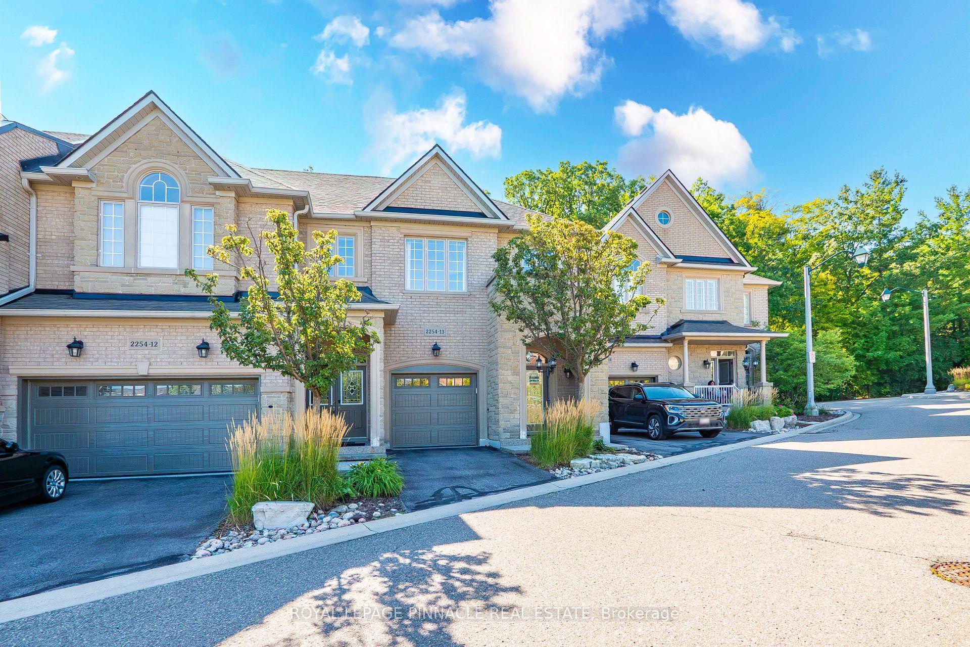 2254 Rockingham Drive 13 #13, Oakville — Condo Town for sale, photo 1