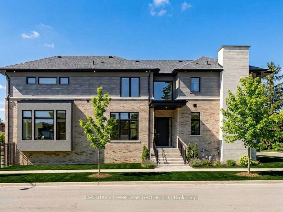 251 Oxford Street, Richmond Hill — Detached for sale, photo 1