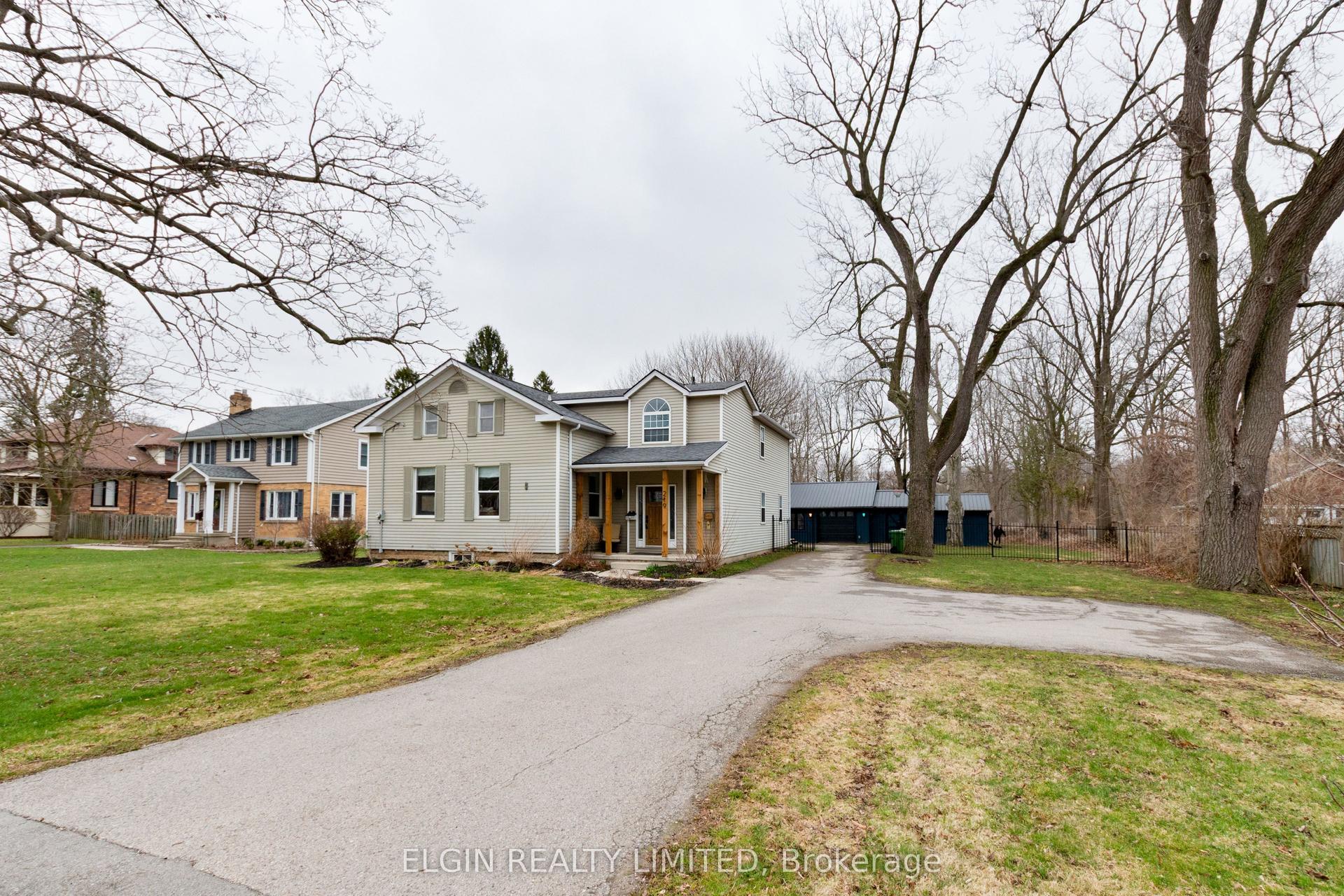 219 Sunset Drive — photo 1