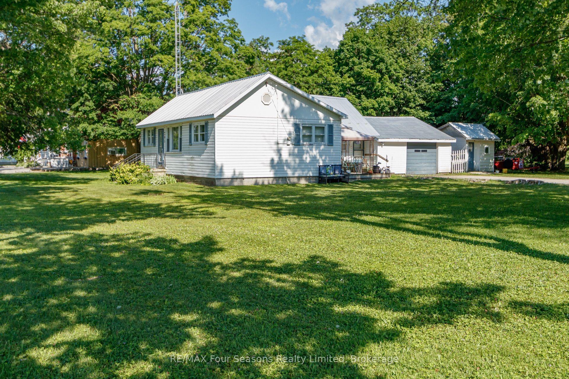 201 Sunnidale Street, Clearview — Detached for sale, photo 1
