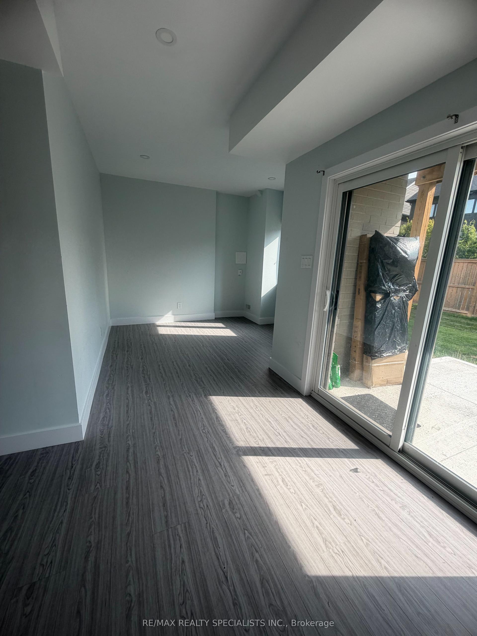 45 Ferris Circle LOWER #LOWER, Guelph — Detached for lease, photo 1