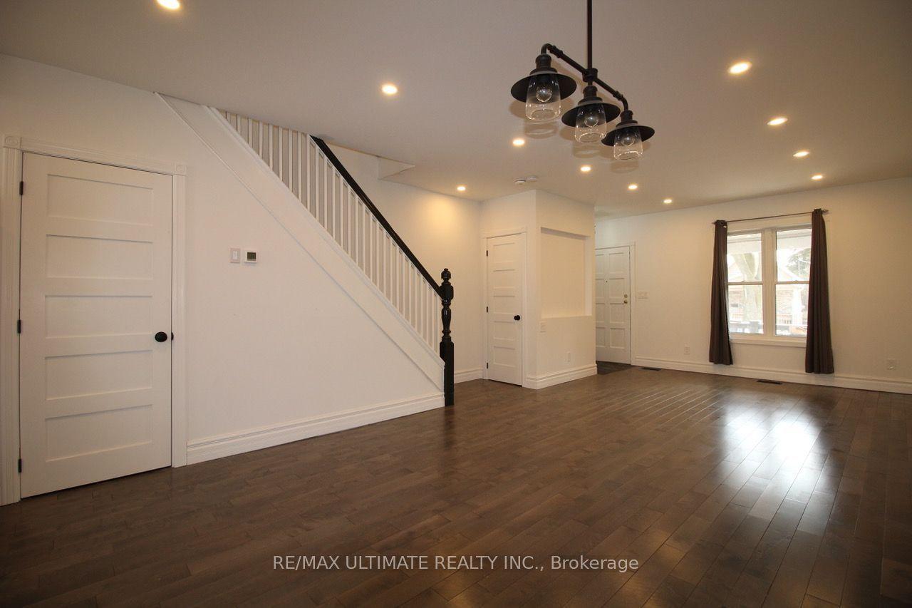122 Boultbee Avenue Upper #Upper, Toronto — Semi-Detached for lease, photo 1