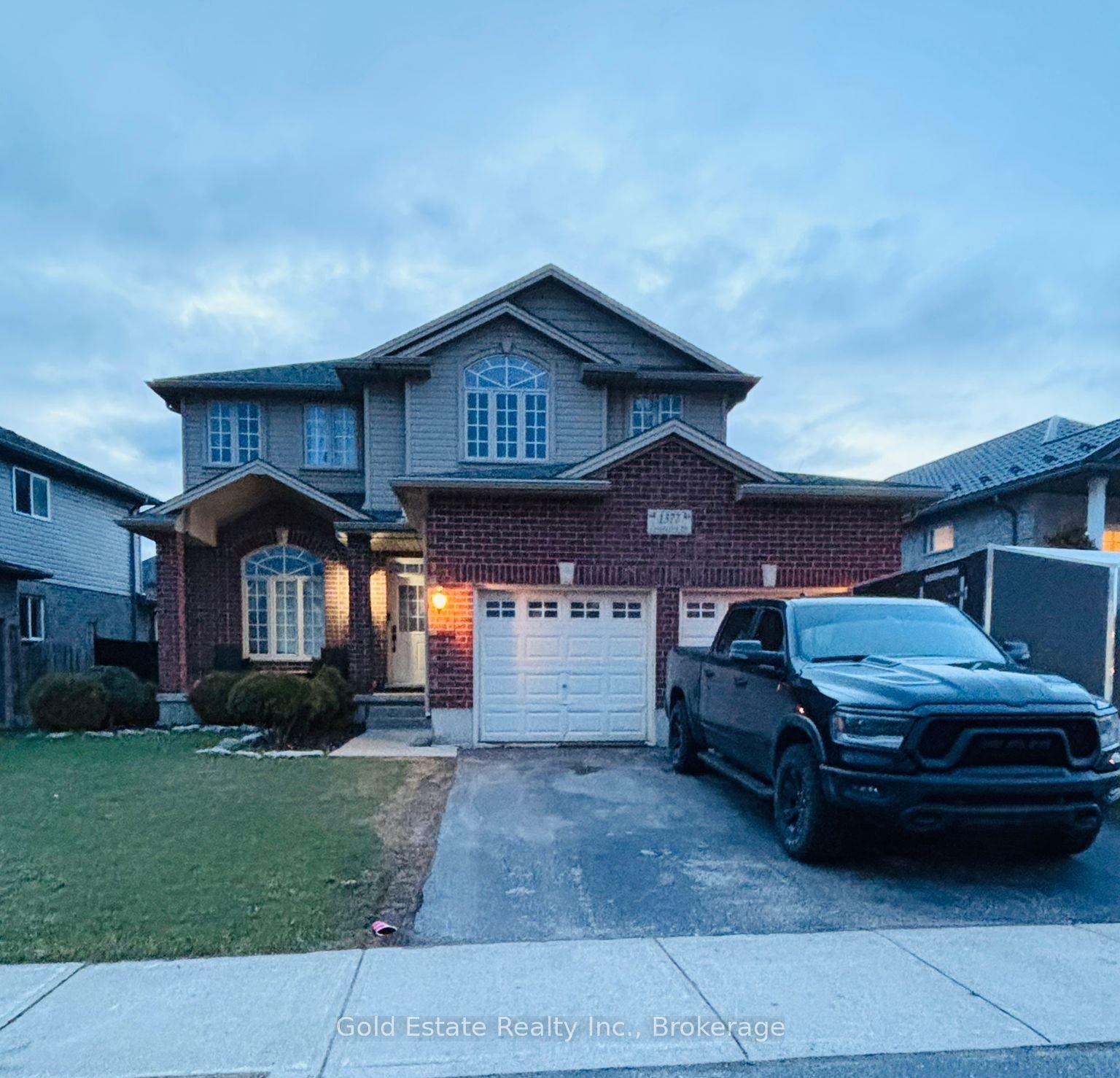 1377 Coronation Drive — photo 1