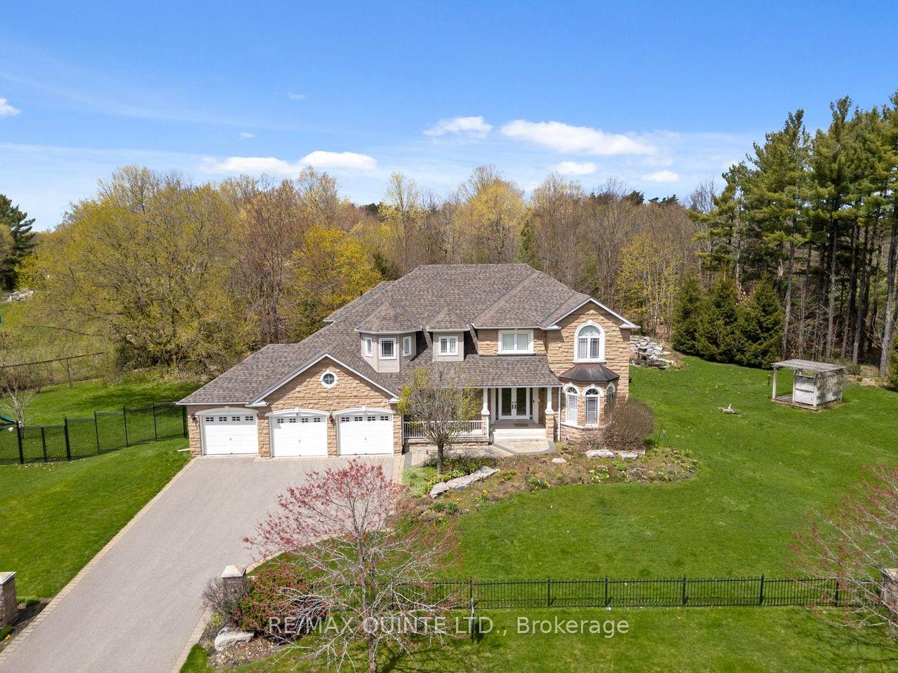 2 Treeview Avenue — photo 1
