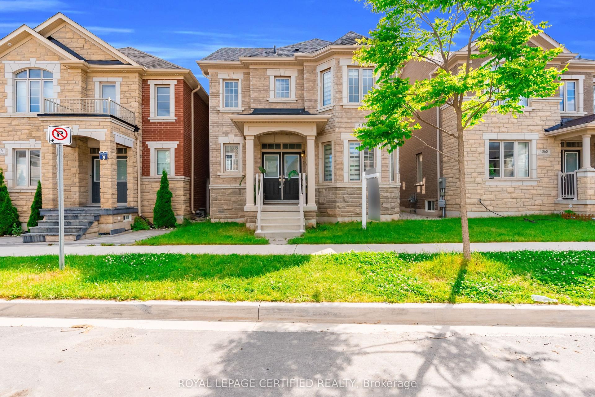 4072 Hillsborough Crescent — photo 1