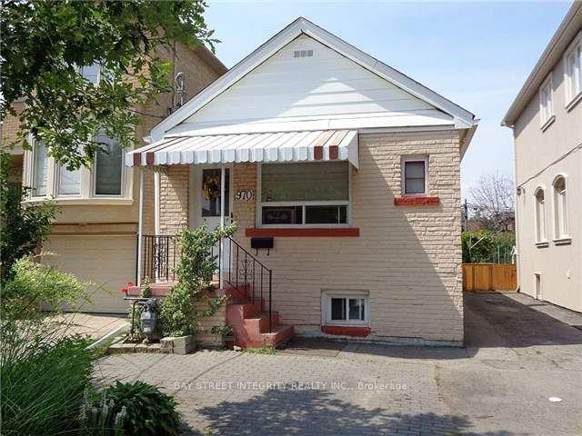 970 Briar Hill Avenue, Toronto — Detached for lease, photo 1