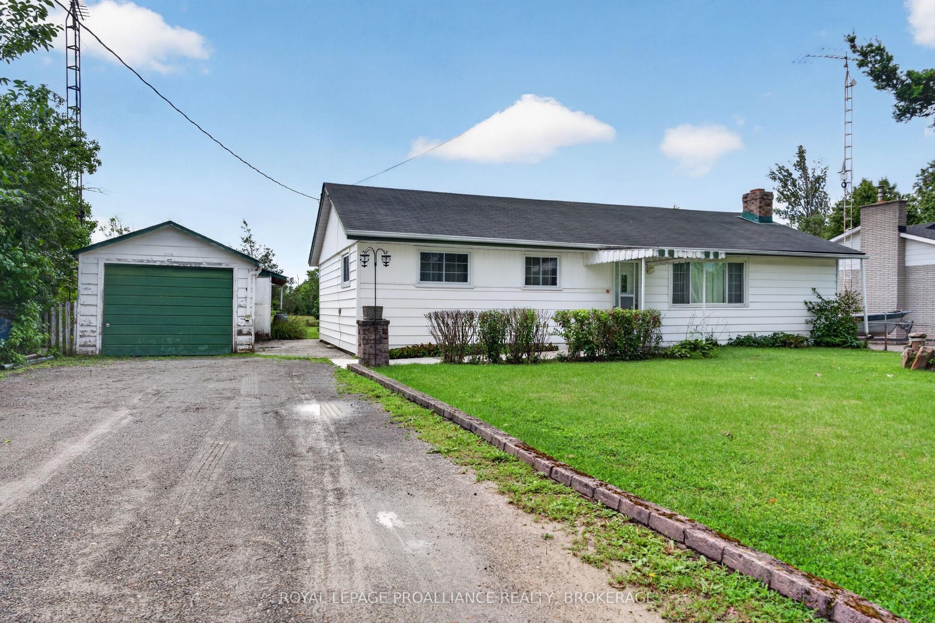2871 Burbrook Road, Kingston — Detached for sale, photo 1