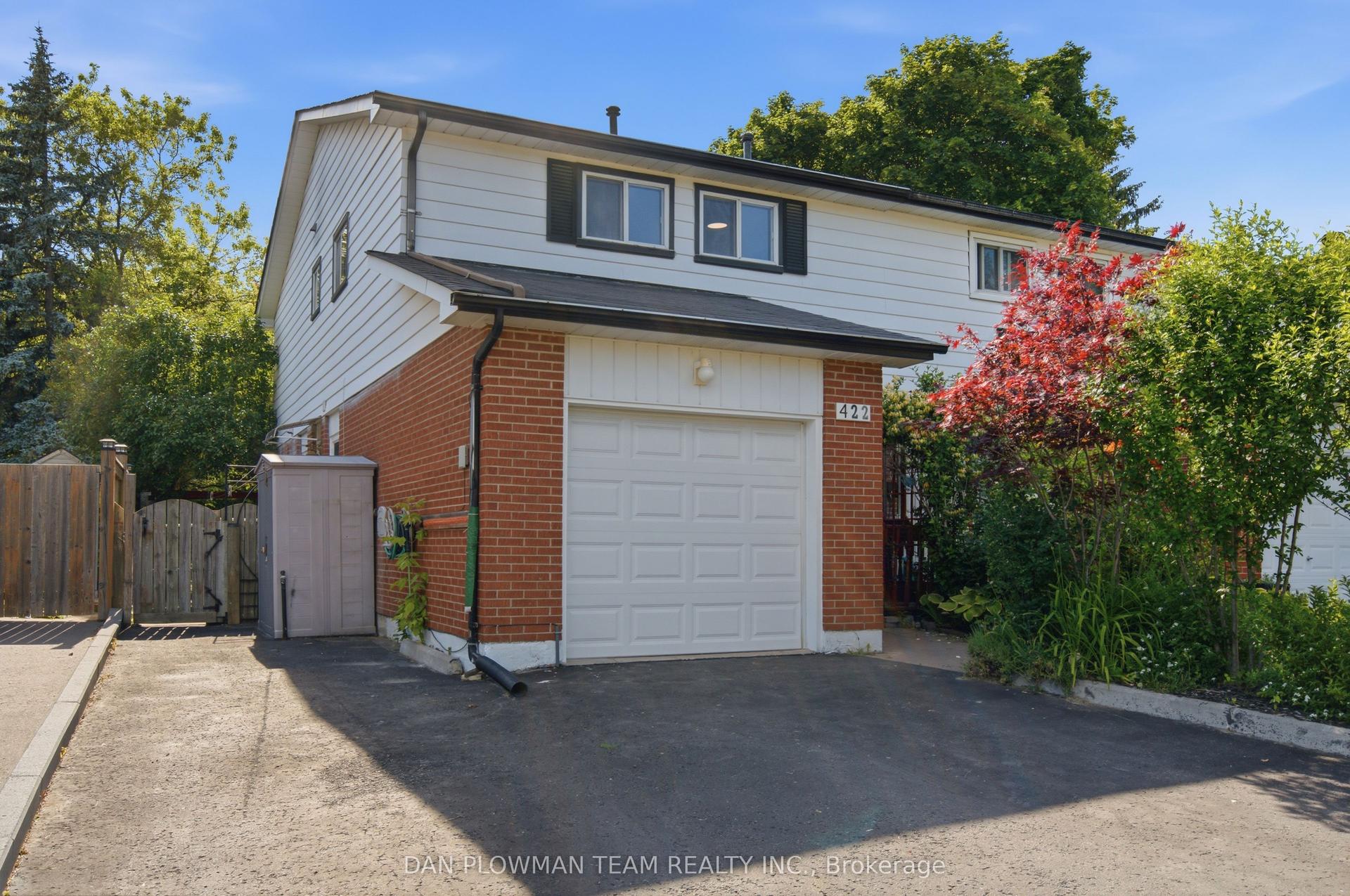 422 Lanark Drive — photo 1