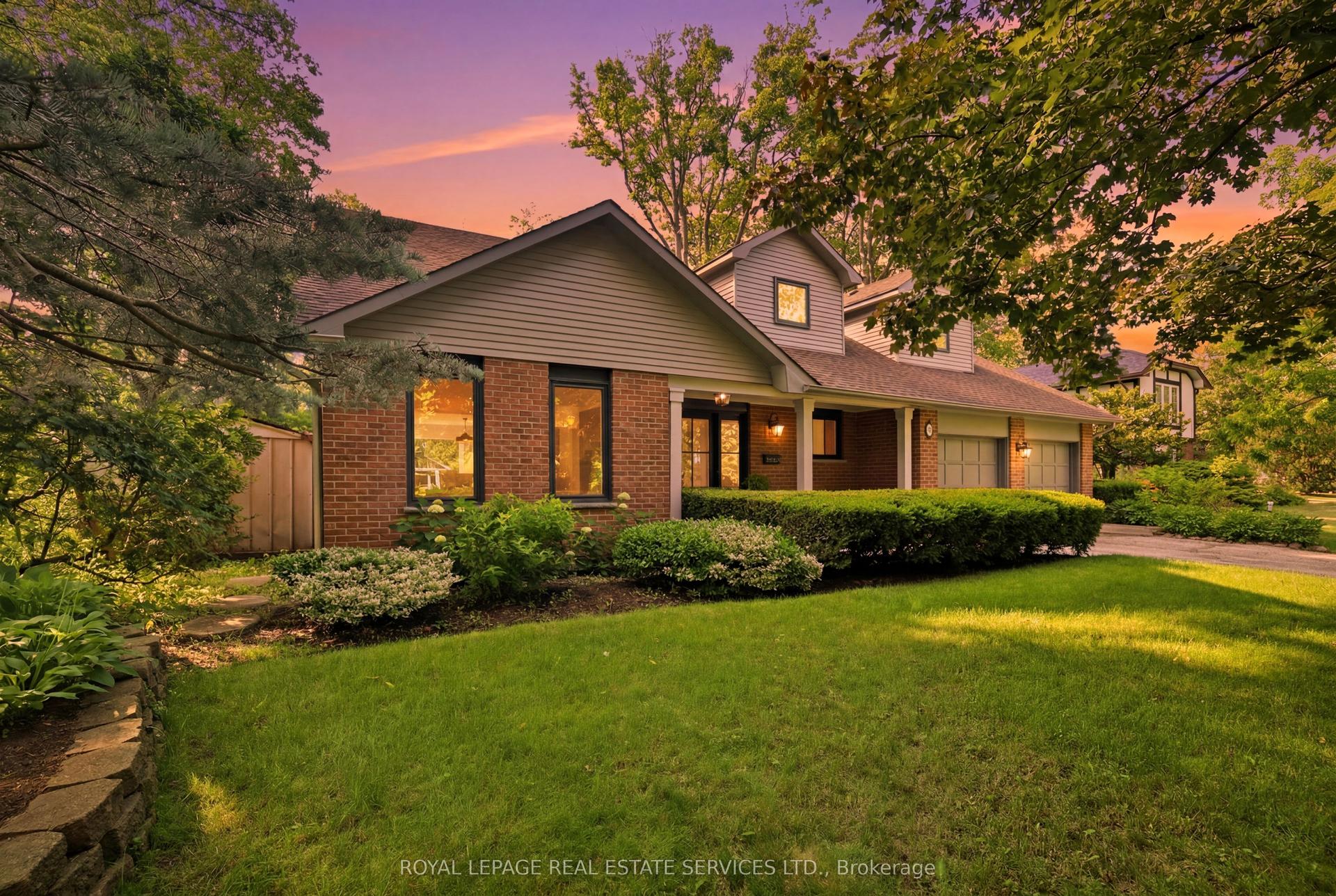 11 Regency Court, Oakville — Detached for sale, photo 1