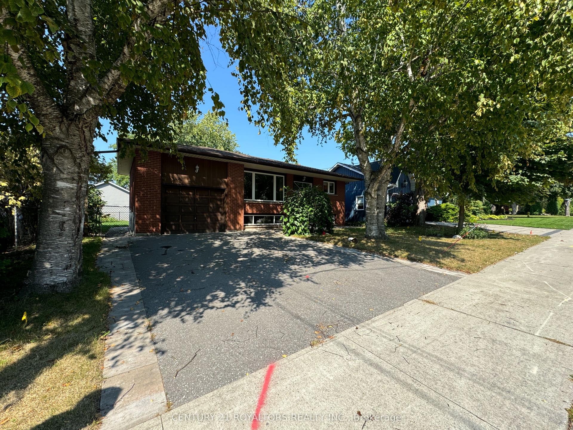 404 Trent Street W Bsmt #Bsmt, Whitby — Detached for lease, photo 1