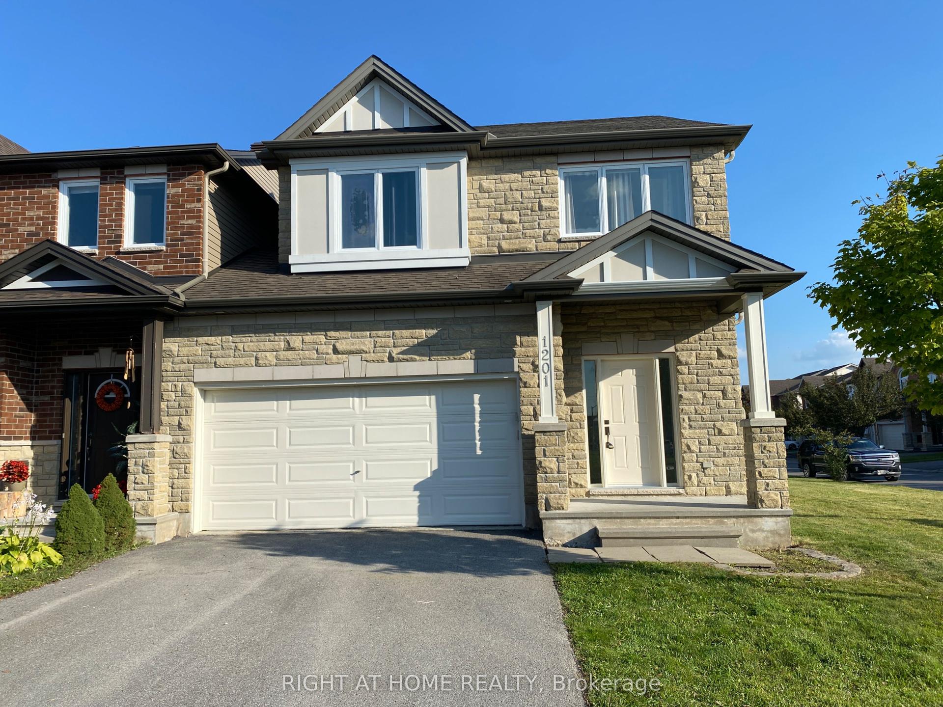 1201 ALSON MILLS Way, Kanata — Townhouse for lease, photo 1