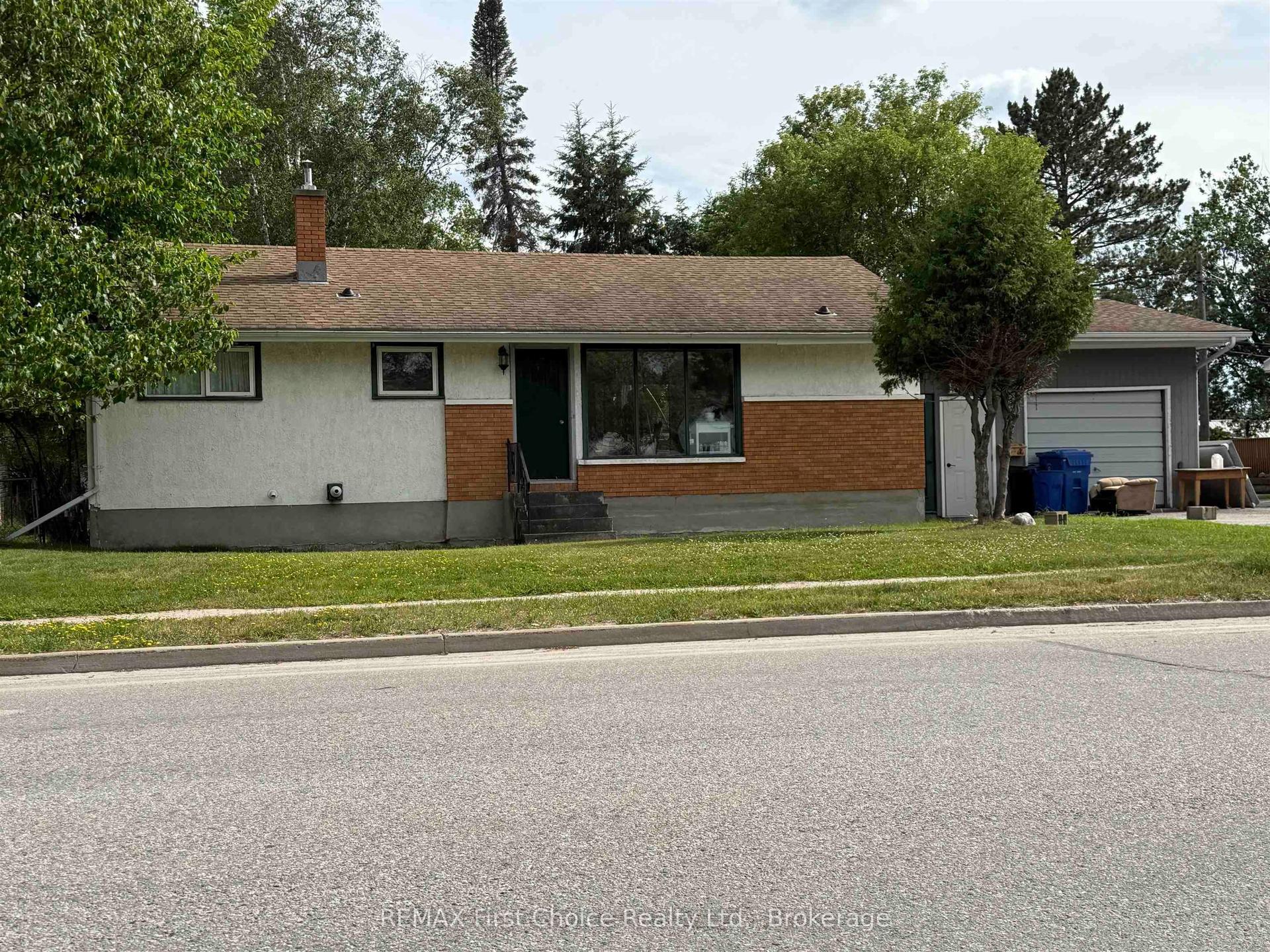 116 Parkdale Road, Dryden — Detached for sale, photo 1