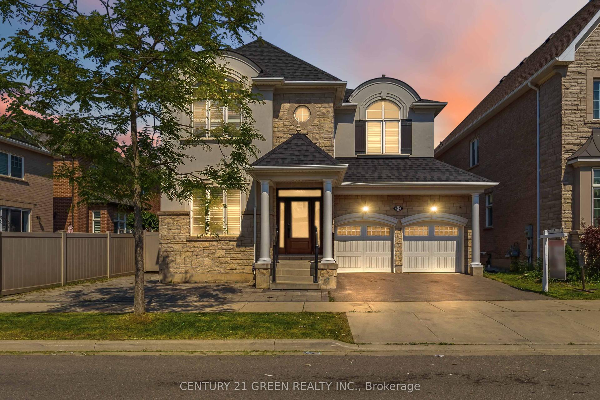 140 Magnolia Crescent — photo 1