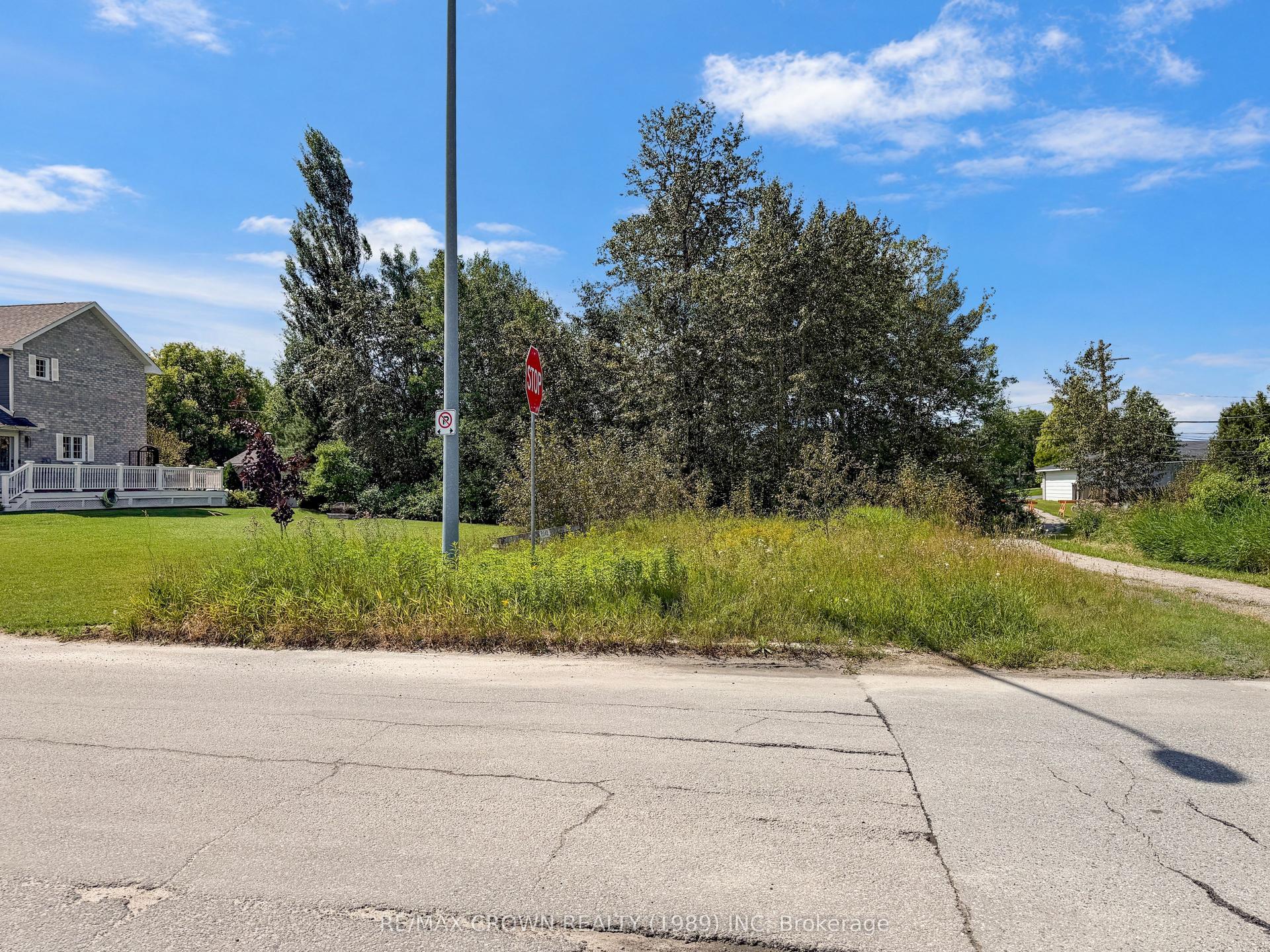 100 Progress Crescent, Kapuskasing — Land for sale, photo 1