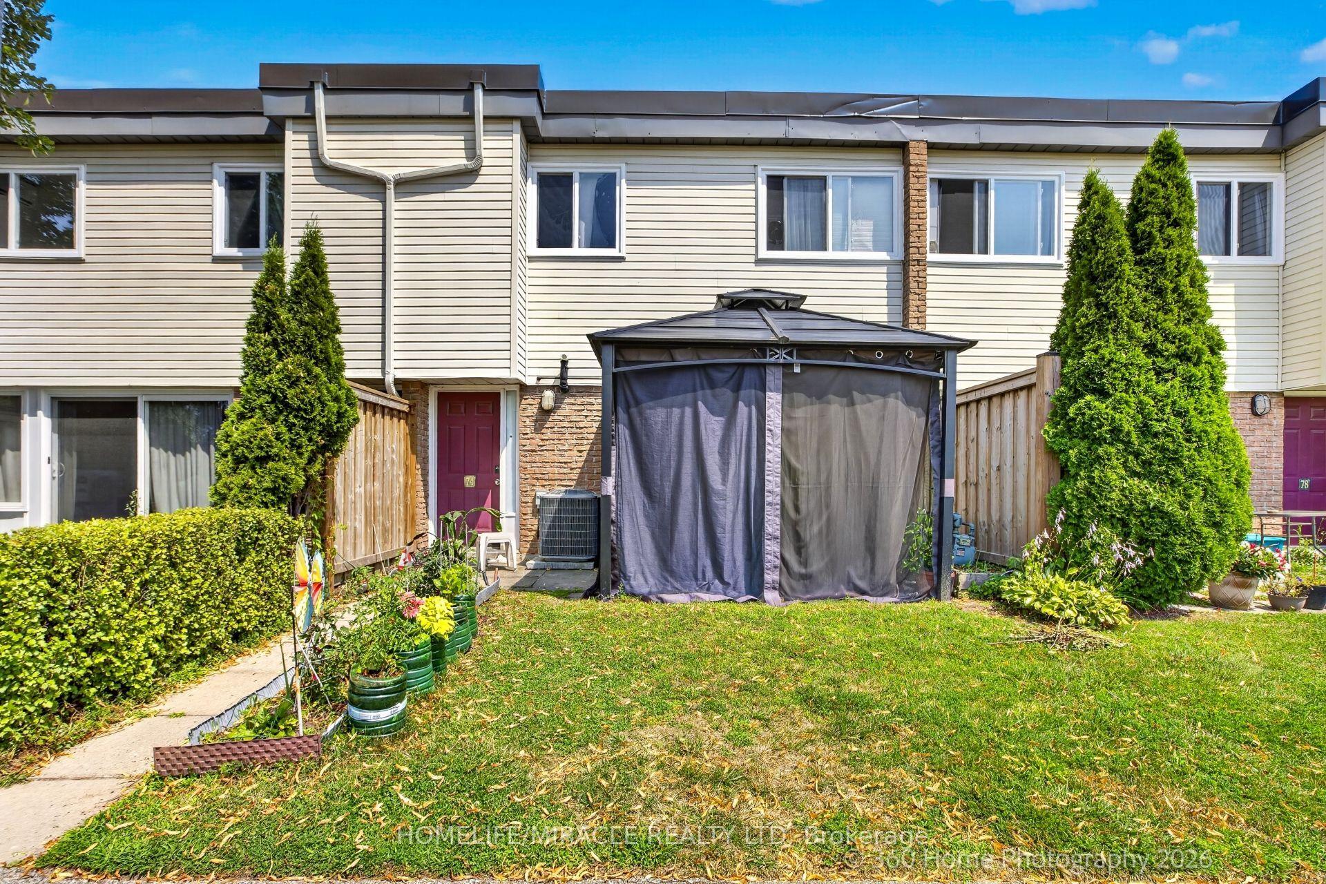 74 Springfair Avenue 165 #165, Aurora — Condo Town for sale, photo 1