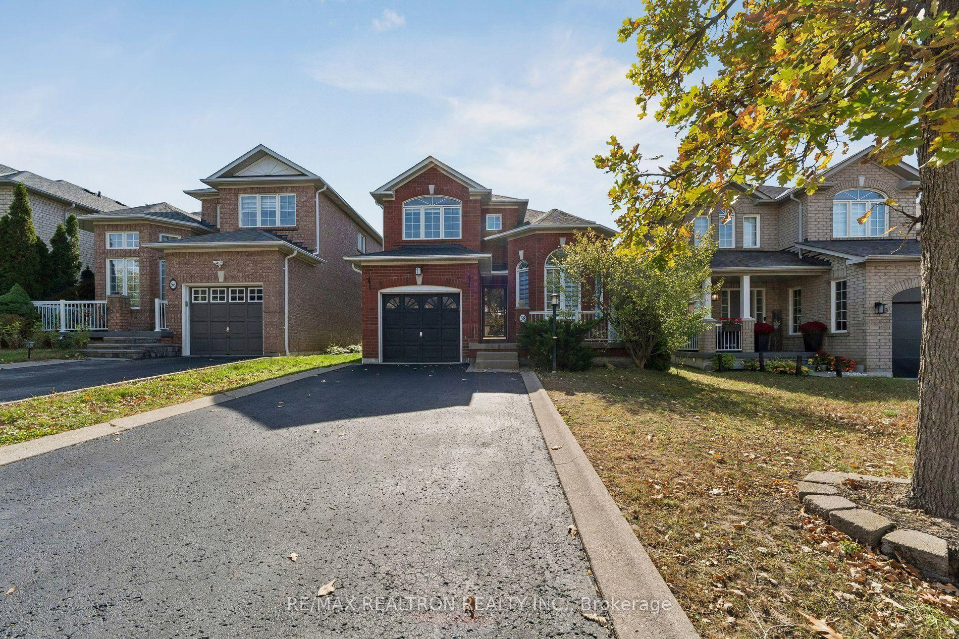 58 Lurosa Crescent, Whitby — Detached for sale, photo 1